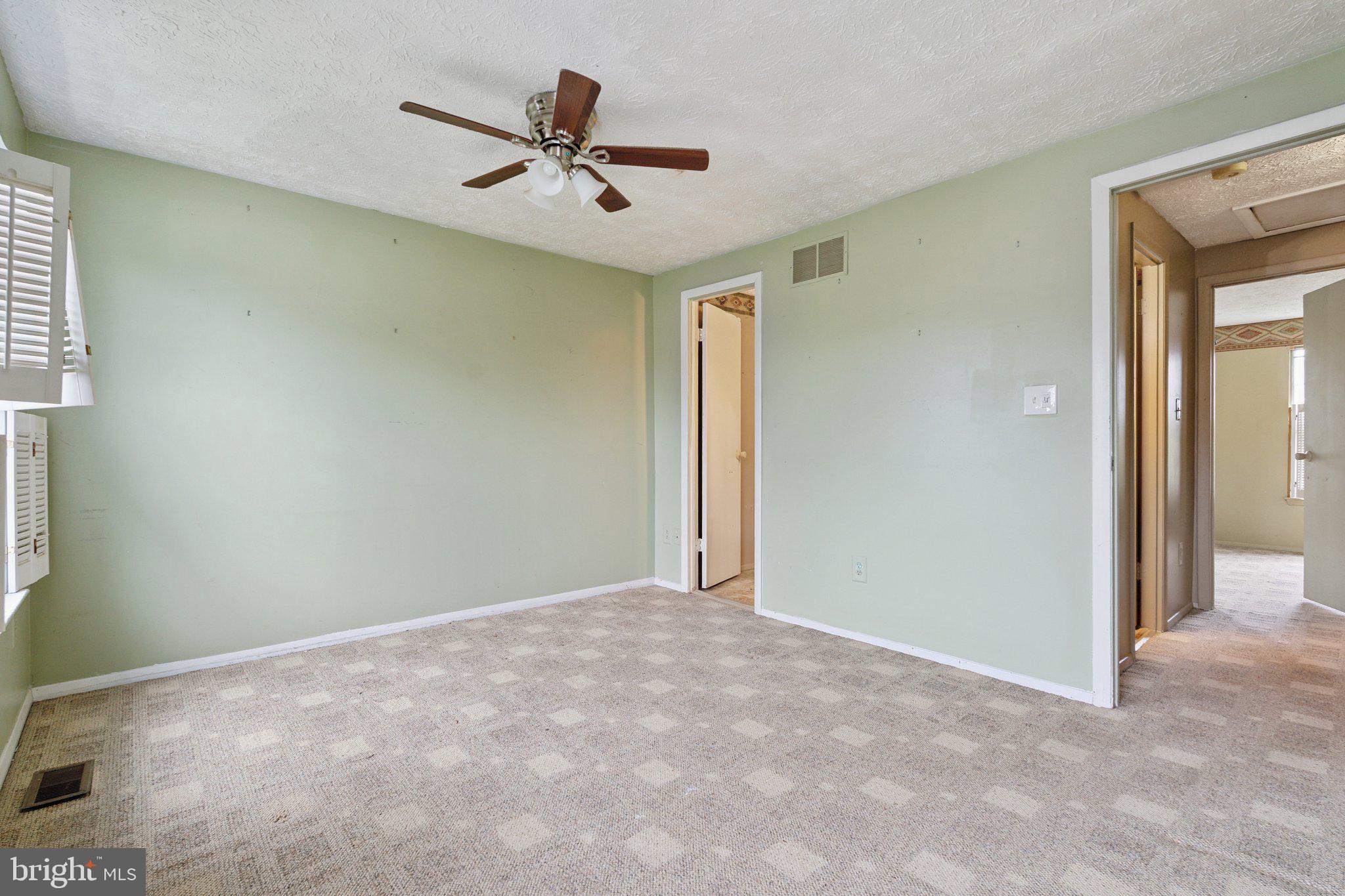 GREENBRIER HILLS - Residential