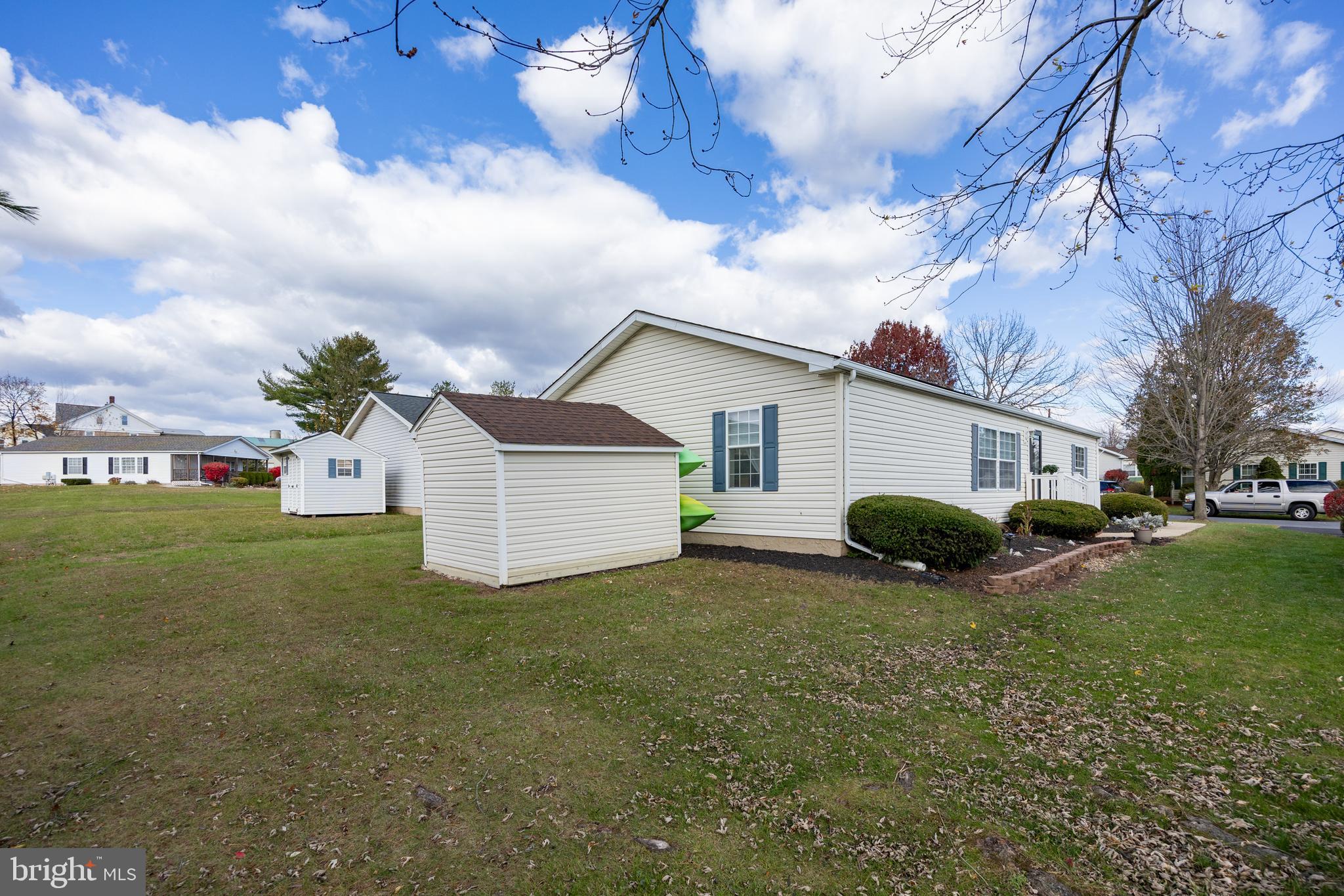 WILLOW RUN - Residential