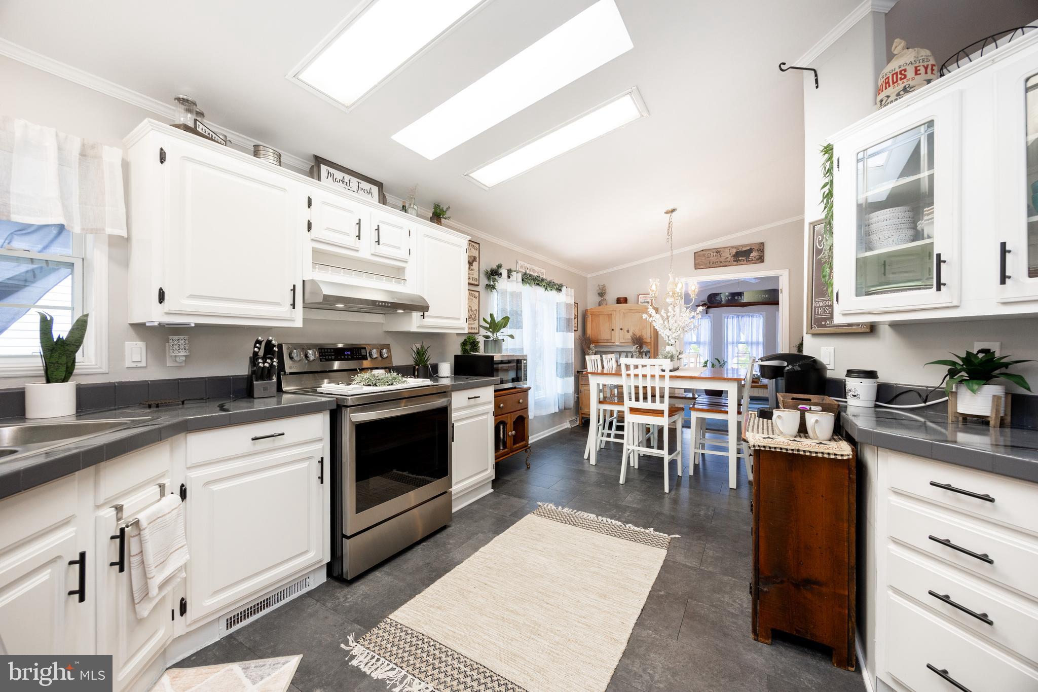 WILLOW RUN - Residential