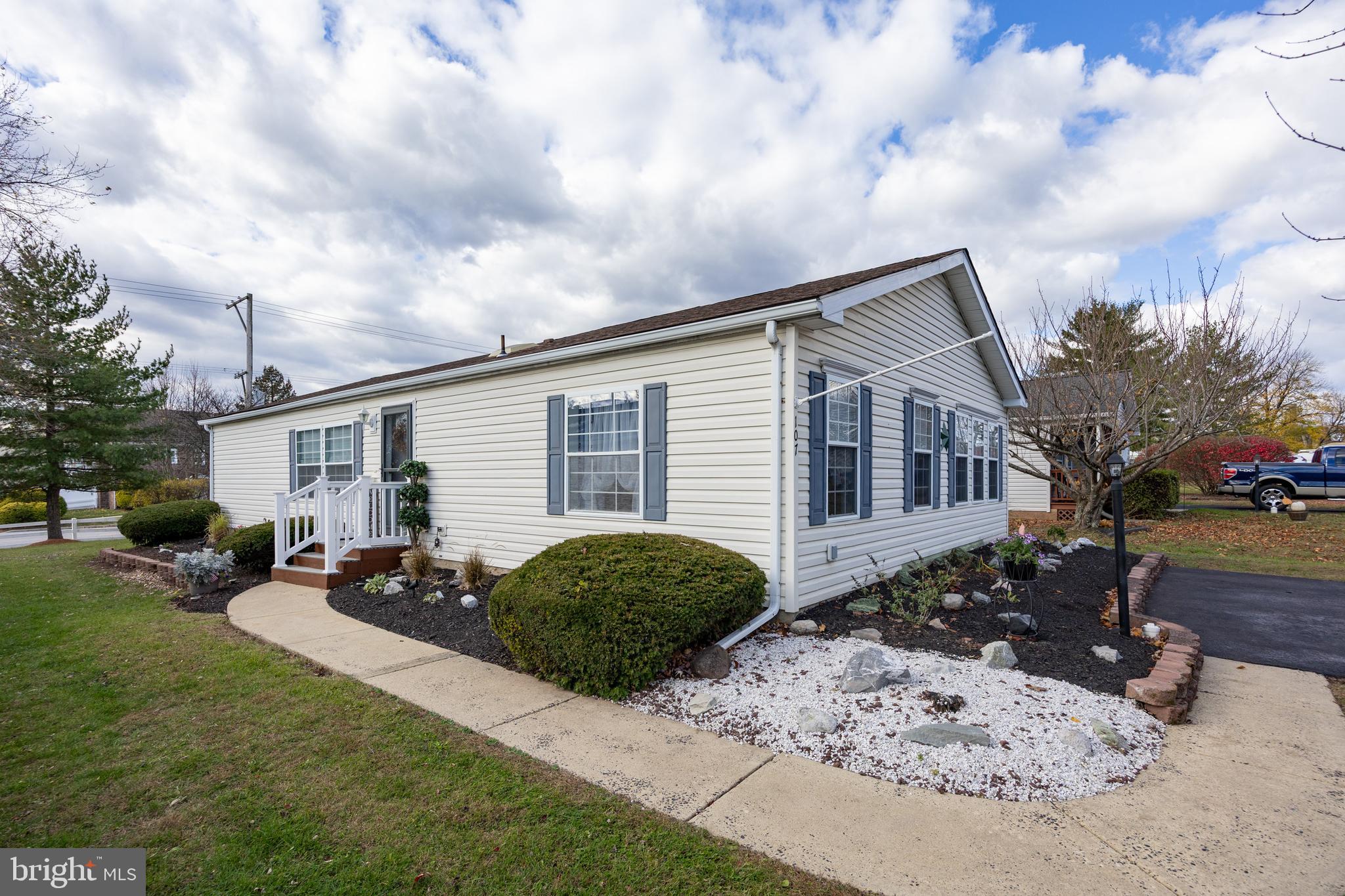 WILLOW RUN - Residential