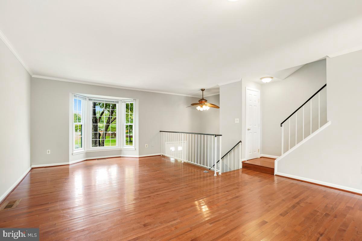 PRINCETON SQUARE - Residential