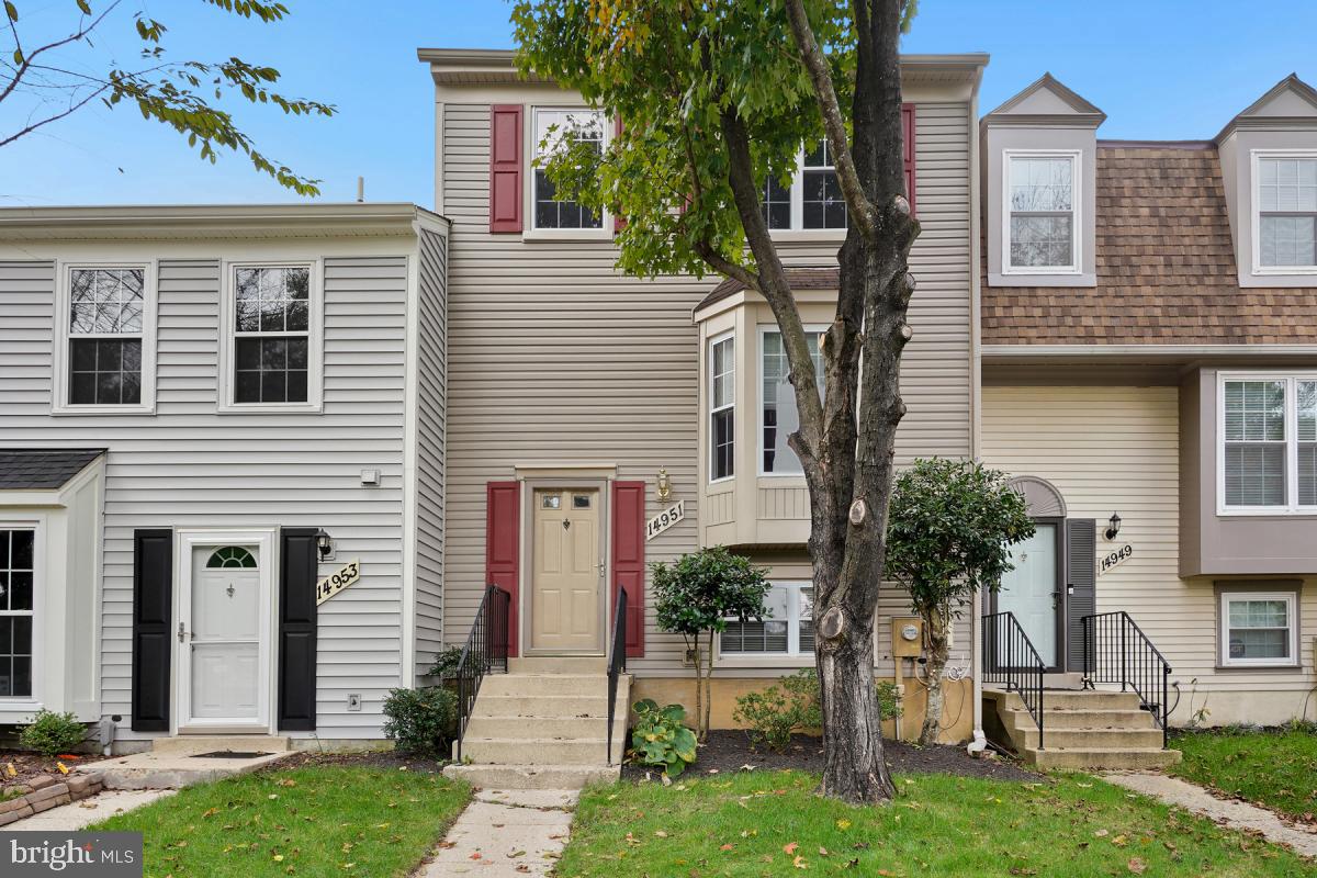 PRINCETON SQUARE - Residential