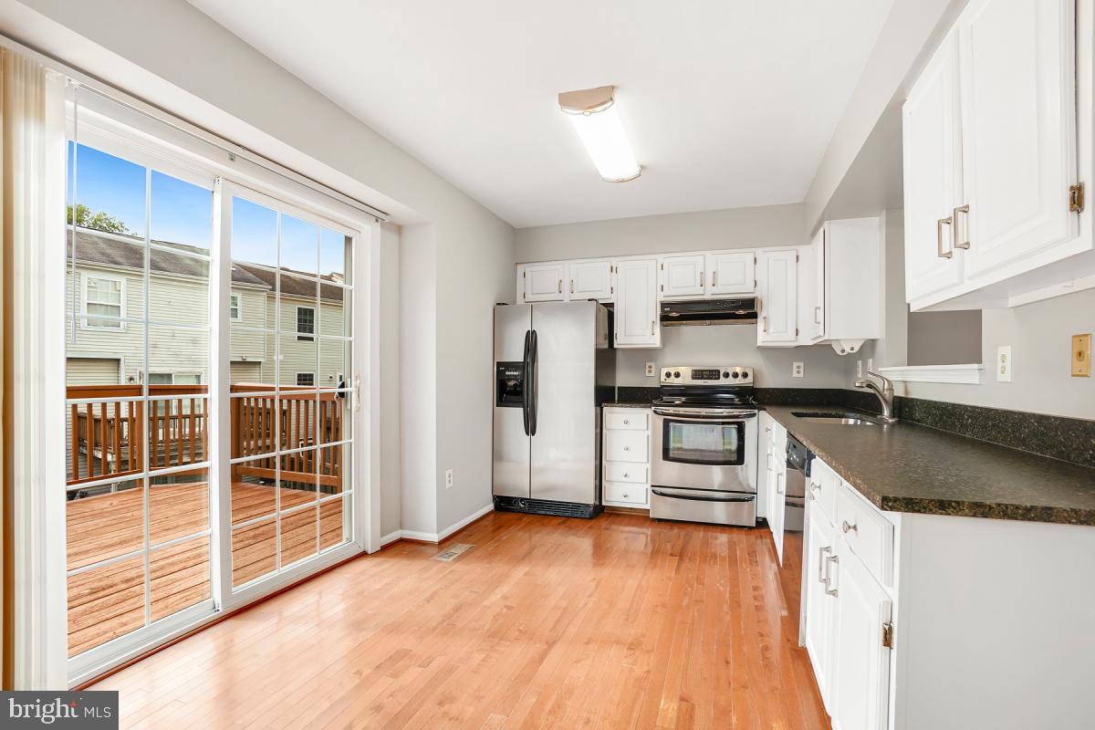 PRINCETON SQUARE - Residential