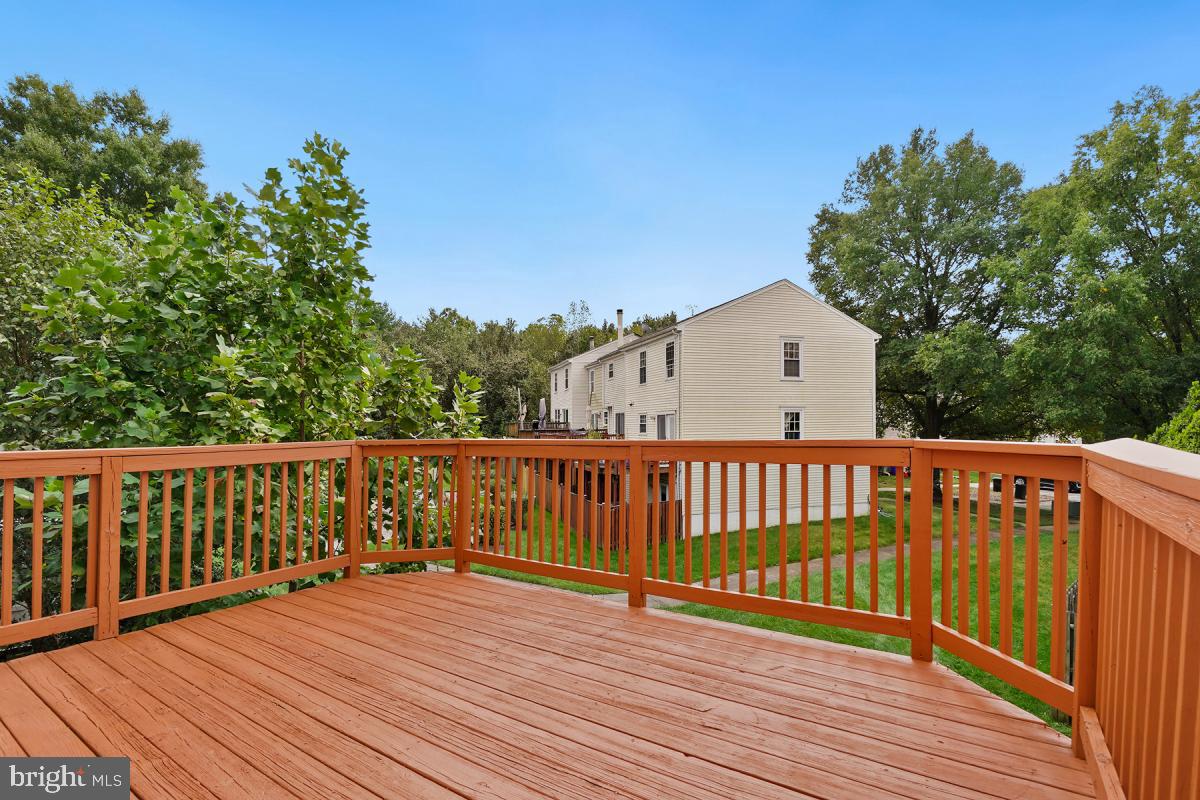 PRINCETON SQUARE - Residential