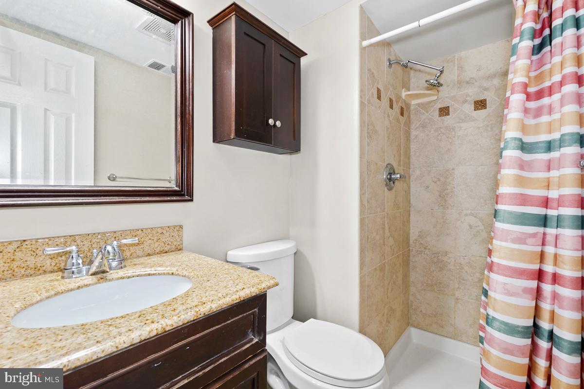 PRINCETON SQUARE - Residential