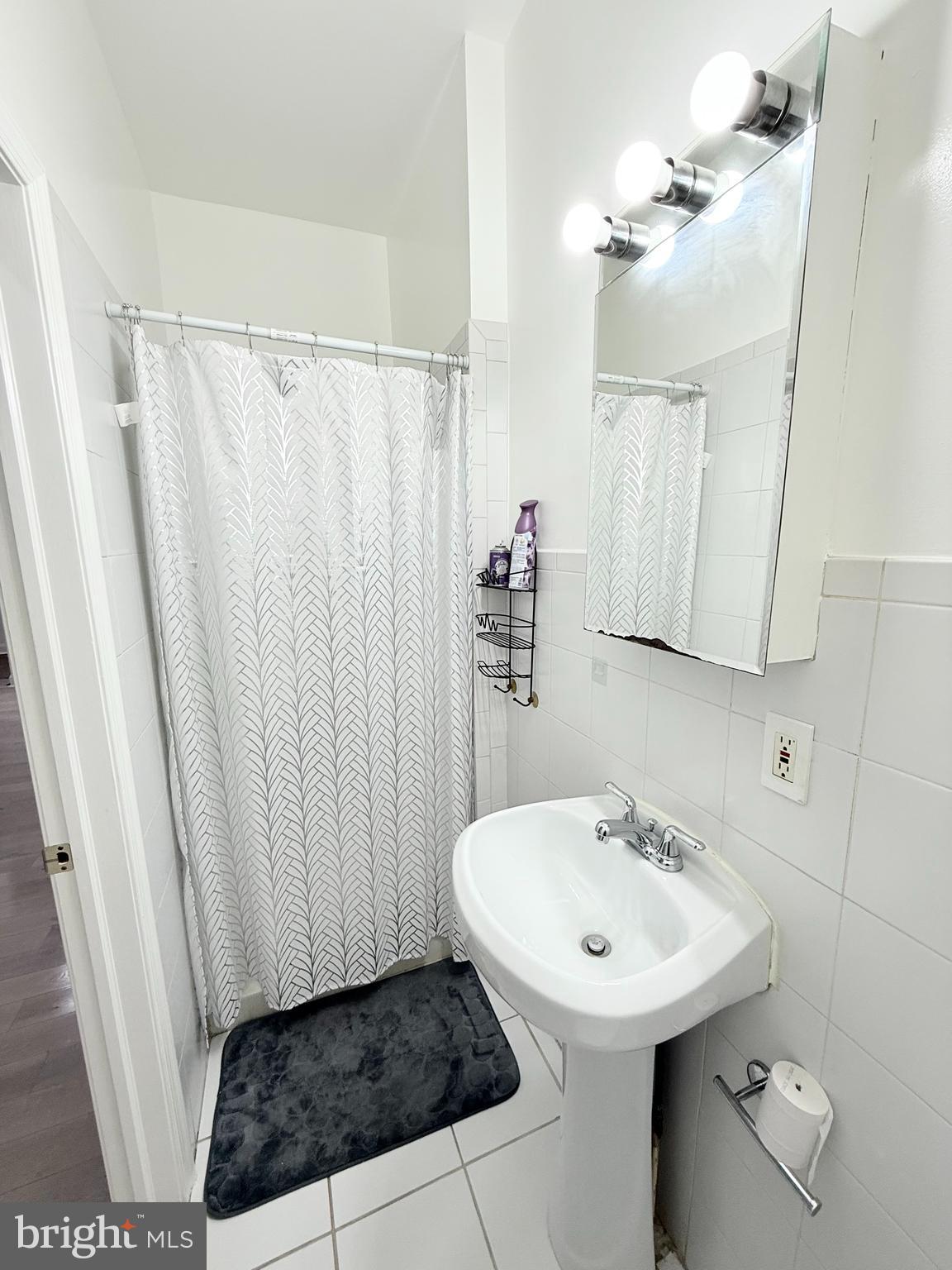 WHITMAN - Residential