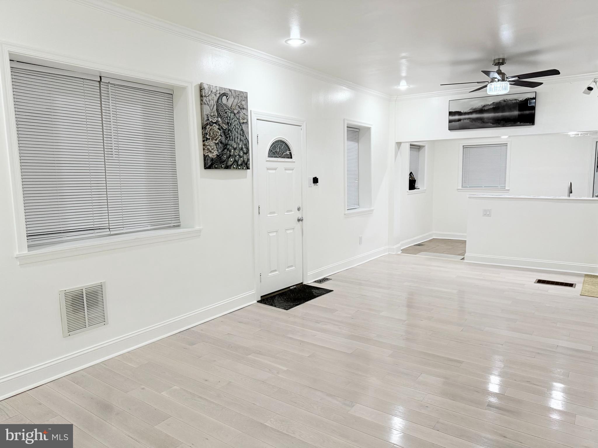 WHITMAN - Residential