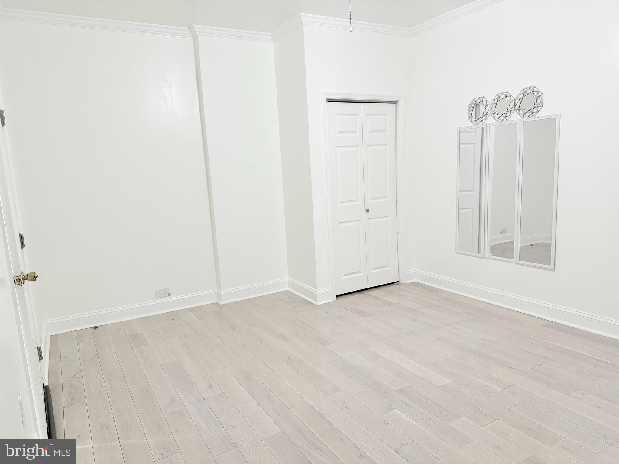 WHITMAN - Residential