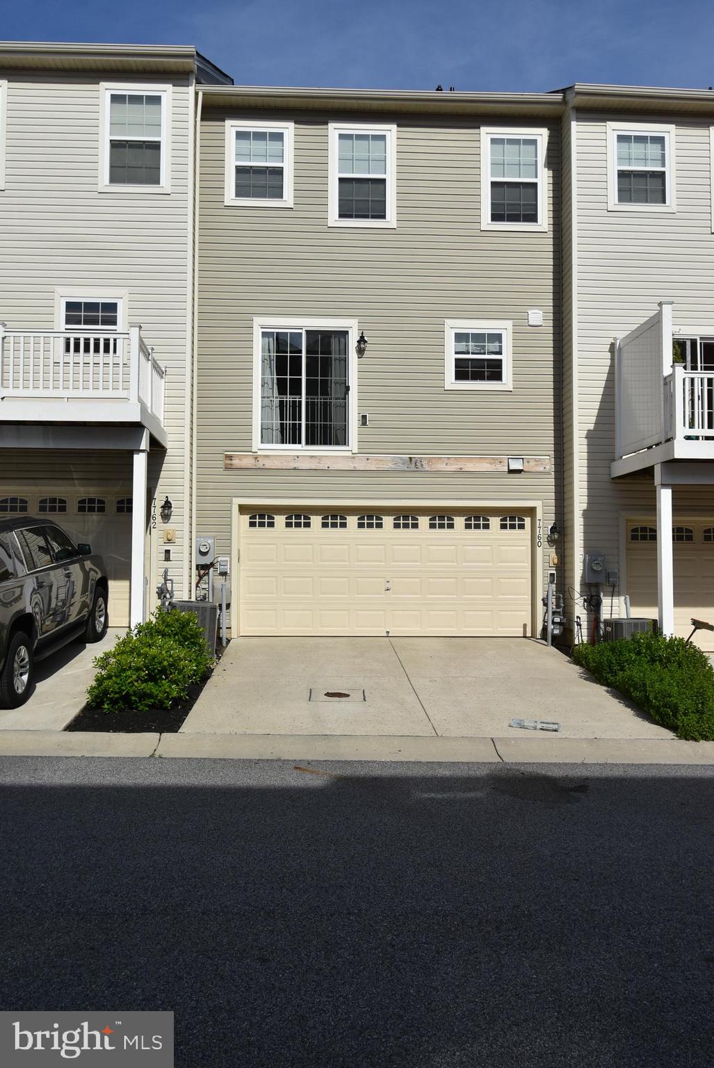 BLUE STREAM - Residential