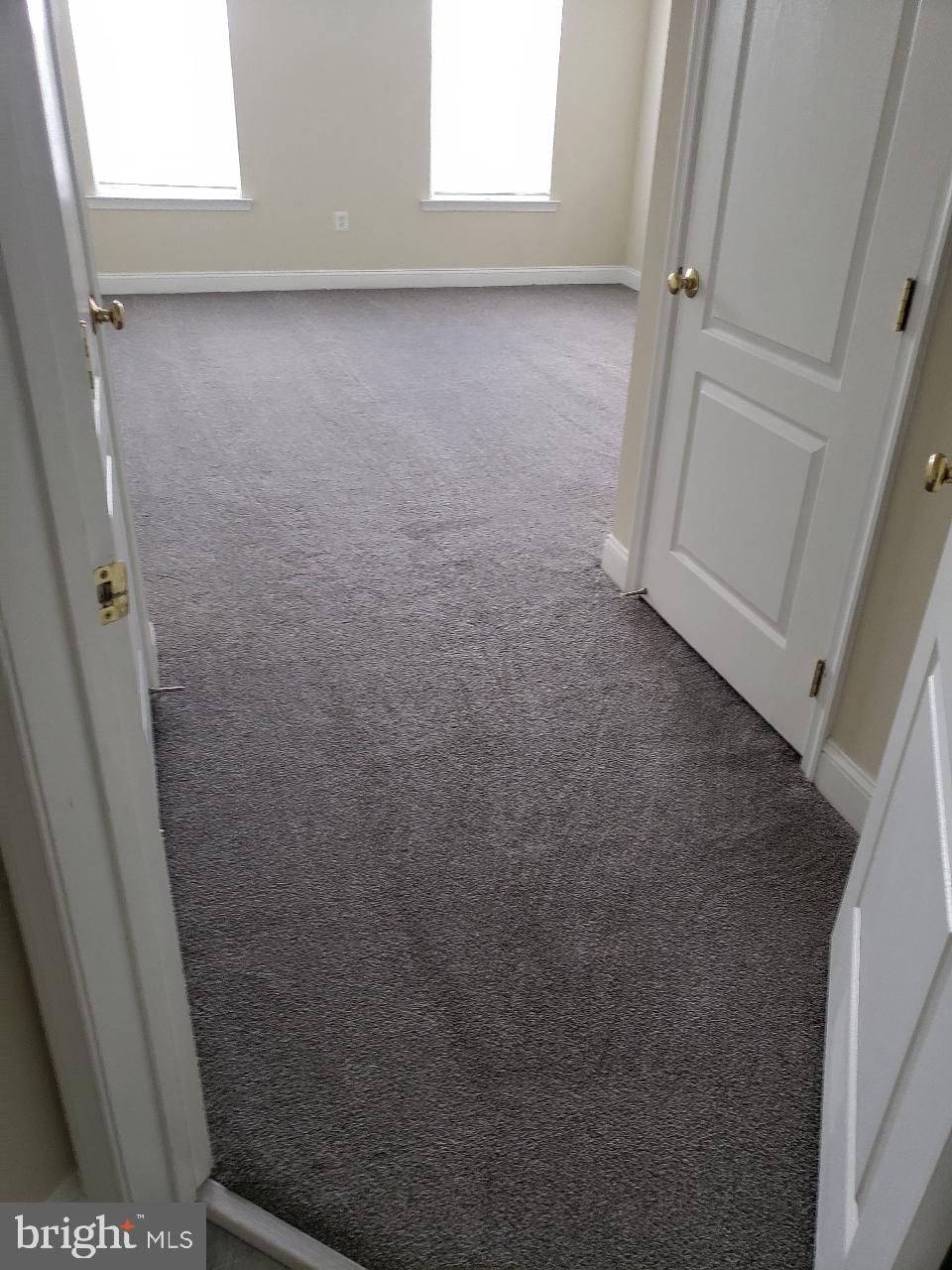 5801 CLIPPER LANE 406
