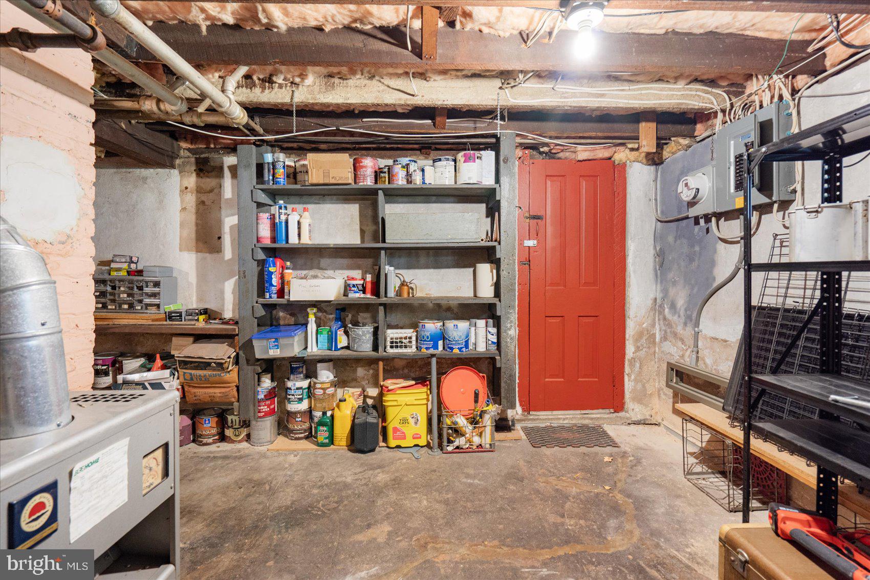 LAURAVILLE HISTORIC DISTRICT - Residential