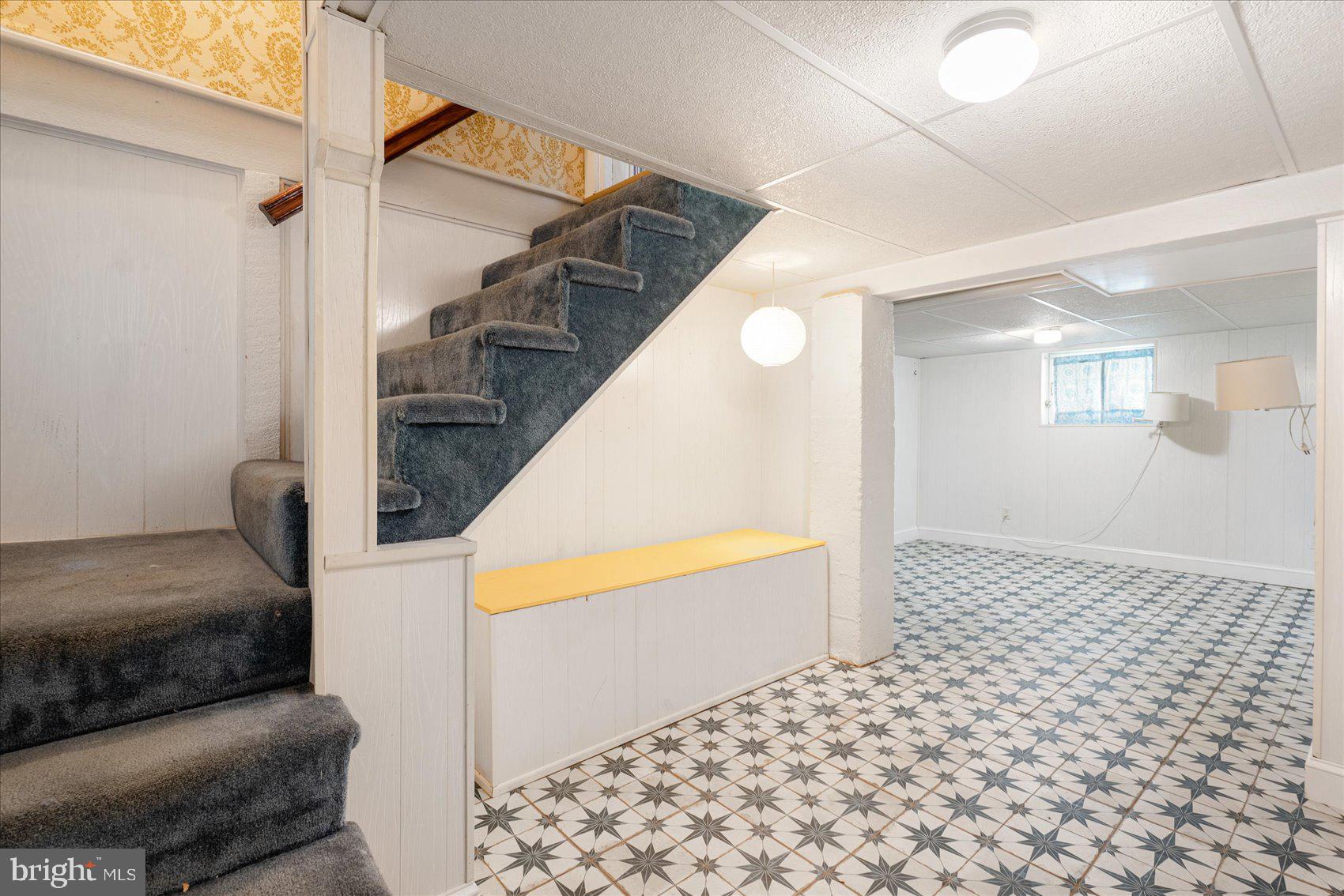 LAURAVILLE HISTORIC DISTRICT - Residential