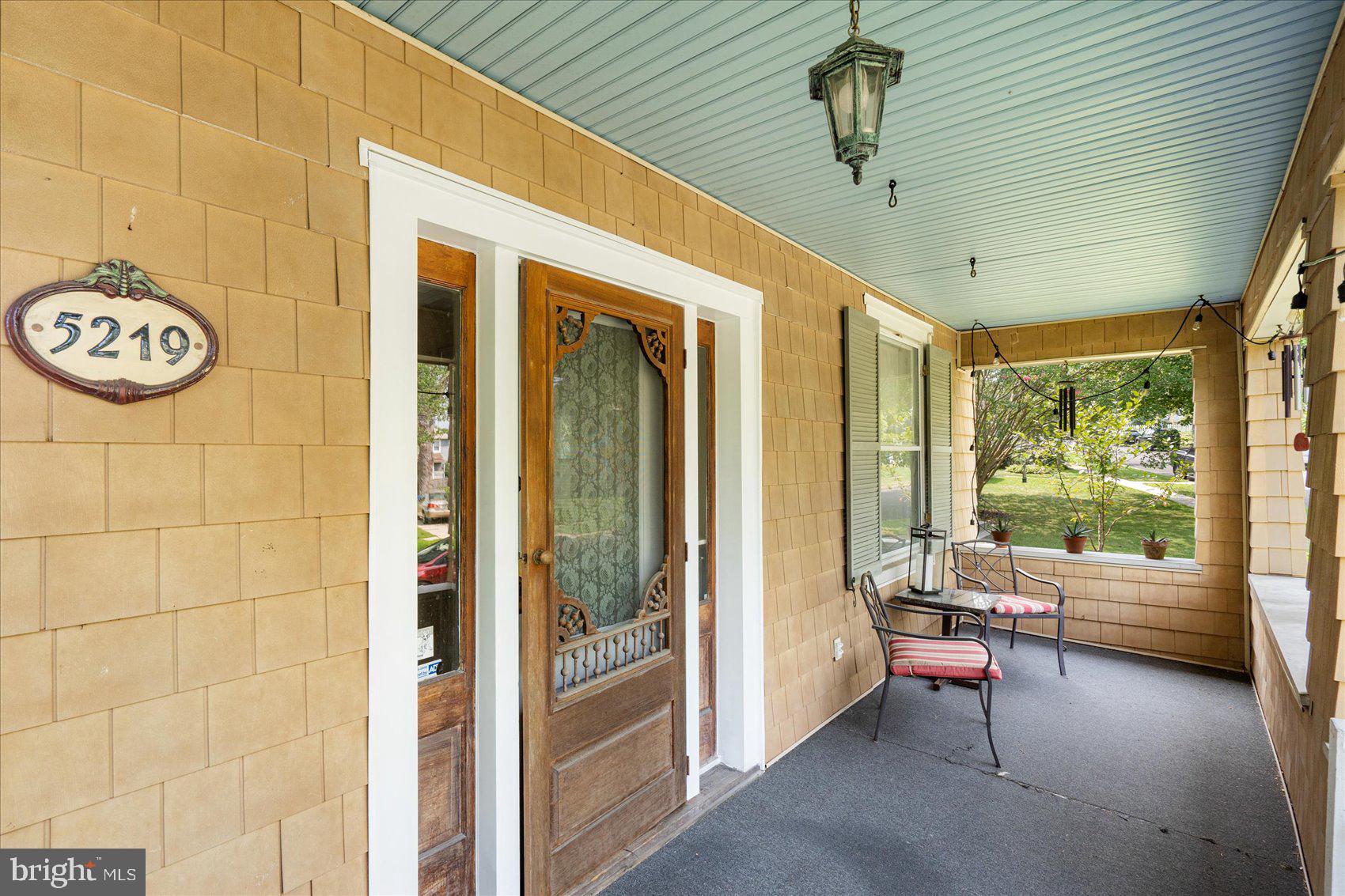 LAURAVILLE HISTORIC DISTRICT - Residential