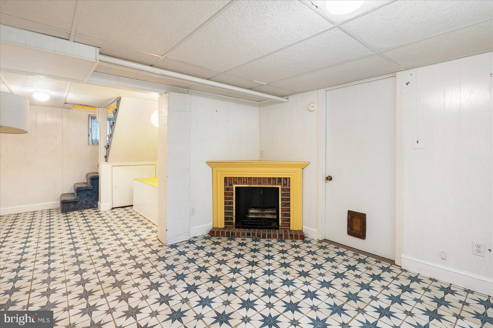 LAURAVILLE HISTORIC DISTRICT - Residential