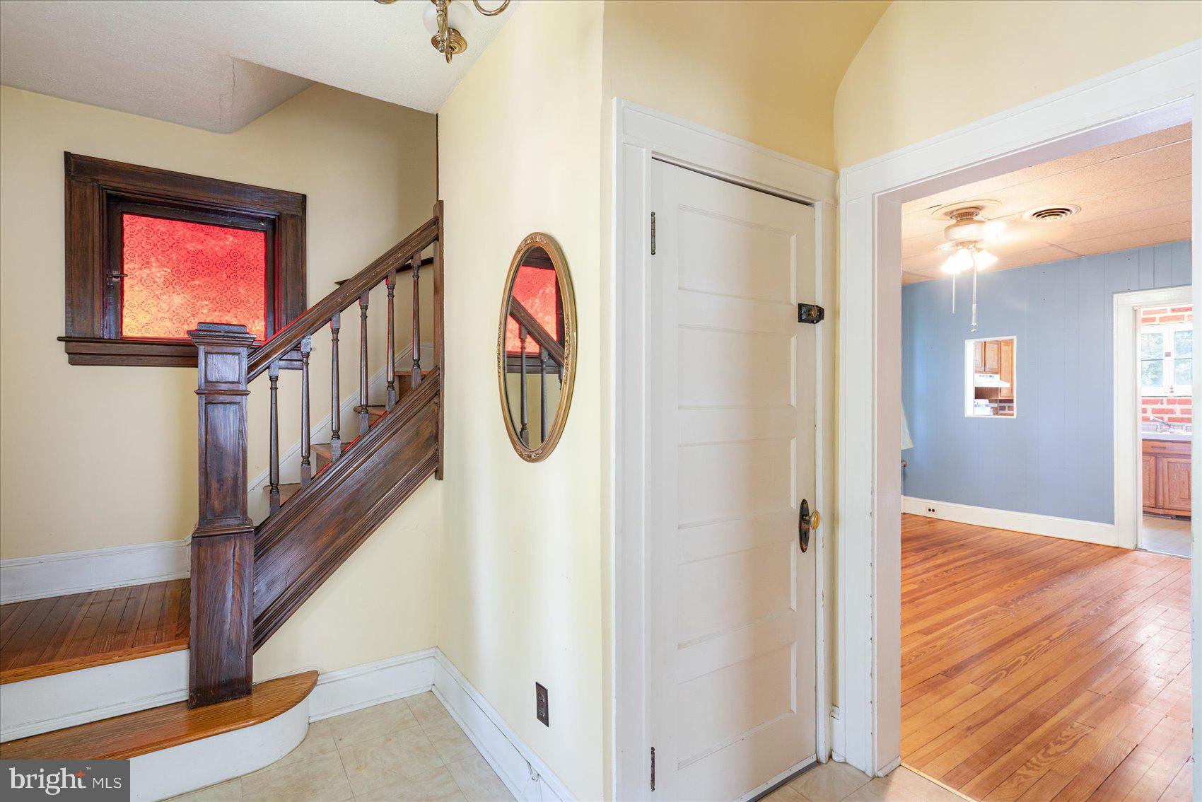 LAURAVILLE HISTORIC DISTRICT - Residential