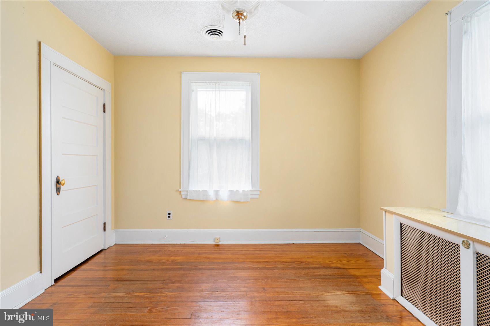 LAURAVILLE HISTORIC DISTRICT - Residential