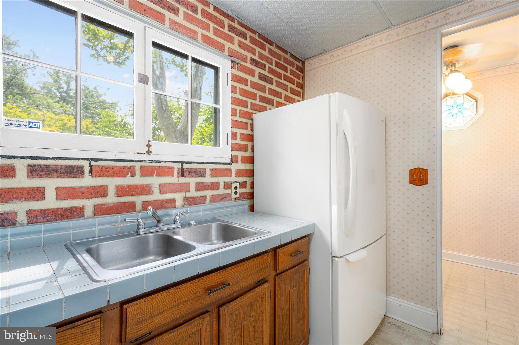 LAURAVILLE HISTORIC DISTRICT - Residential