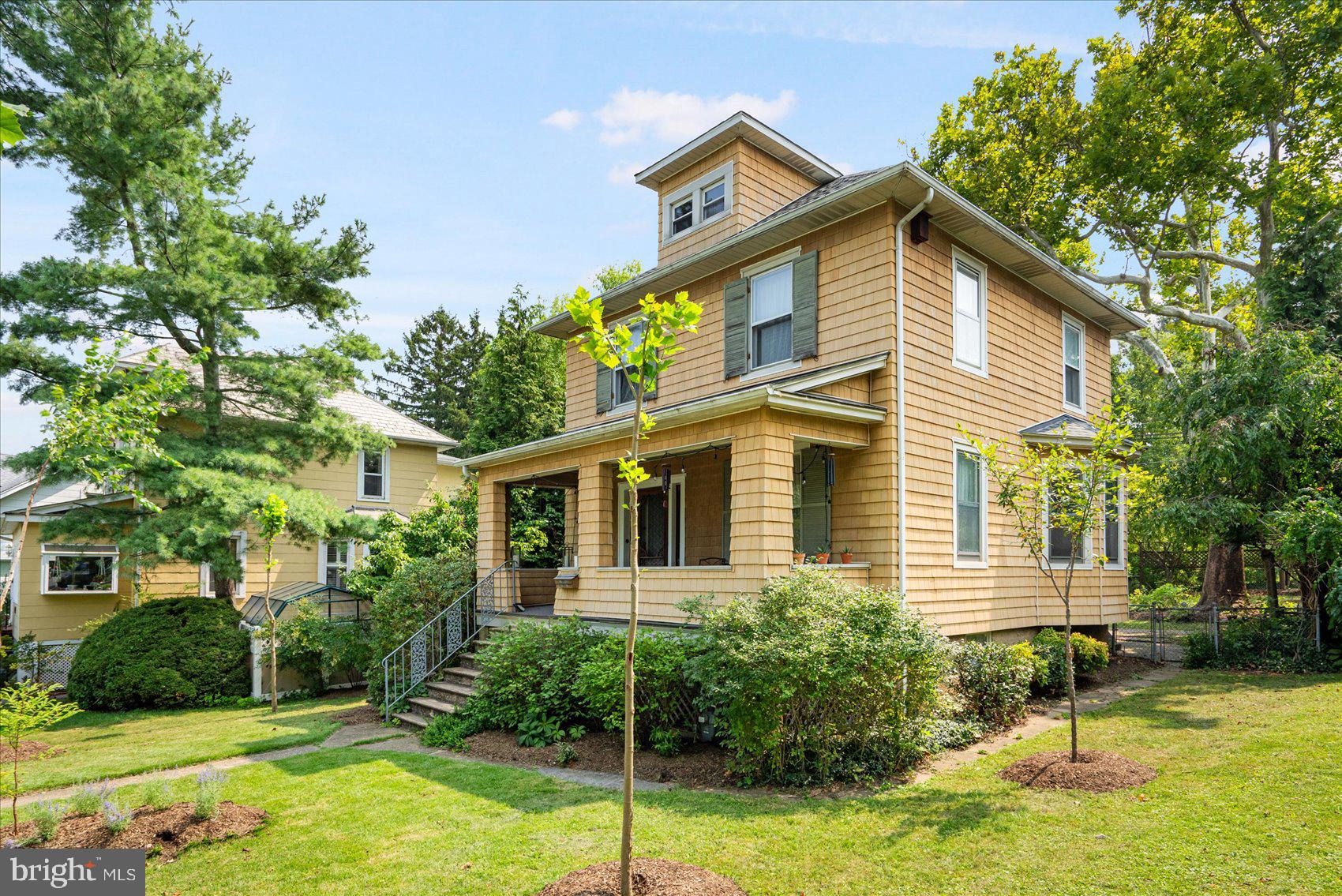 LAURAVILLE HISTORIC DISTRICT - Residential