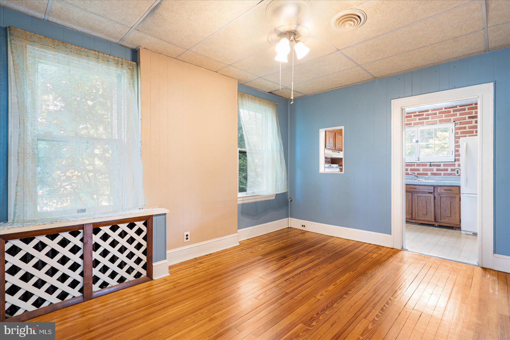 LAURAVILLE HISTORIC DISTRICT - Residential