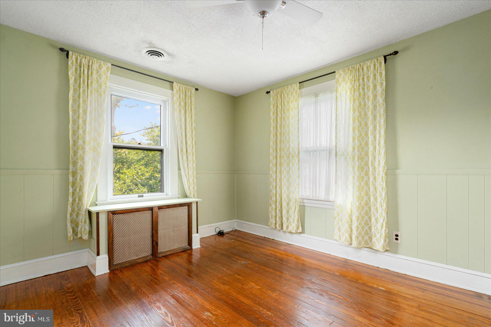 LAURAVILLE HISTORIC DISTRICT - Residential