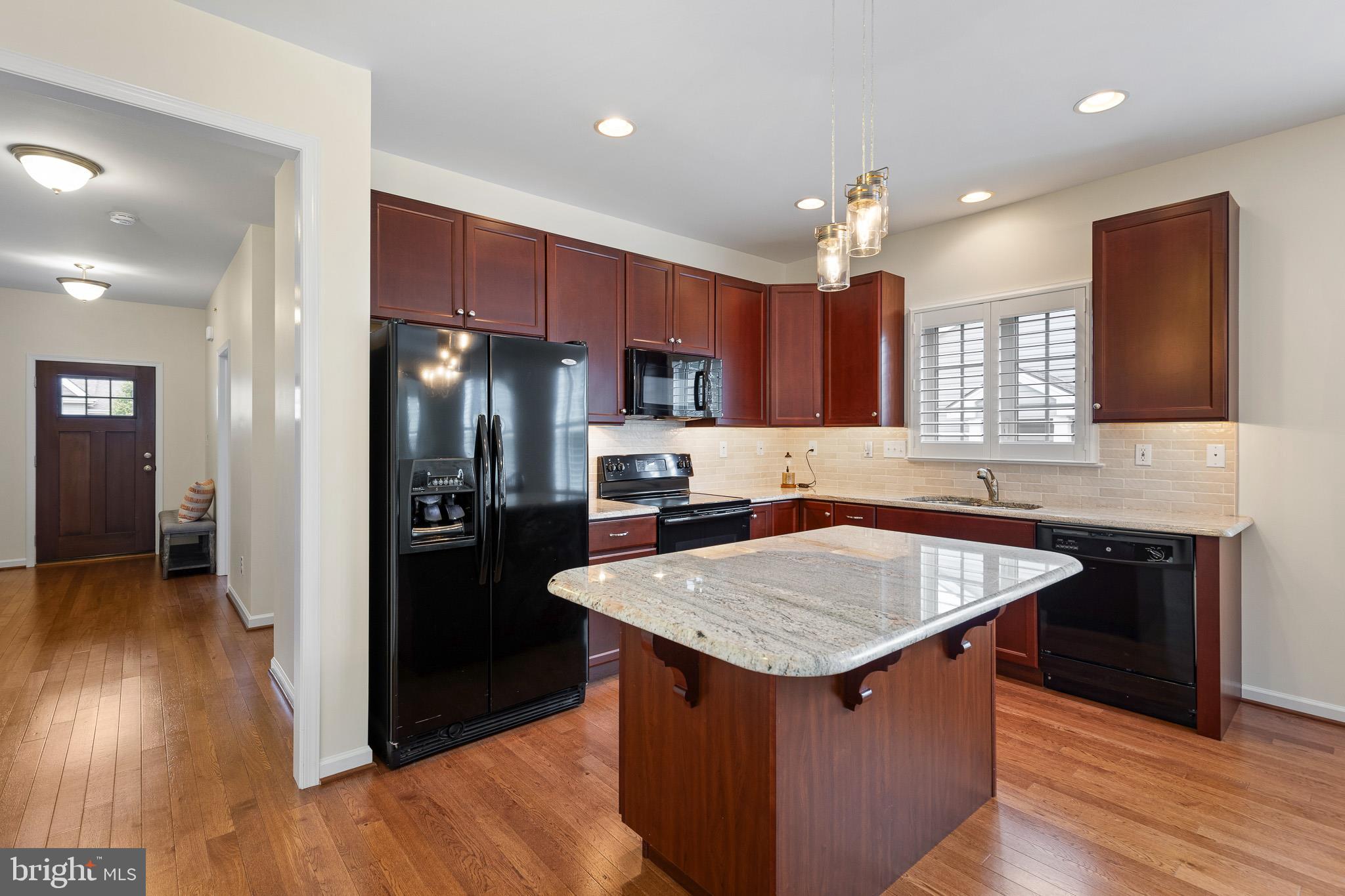 125 HARLOW POINTE COURT