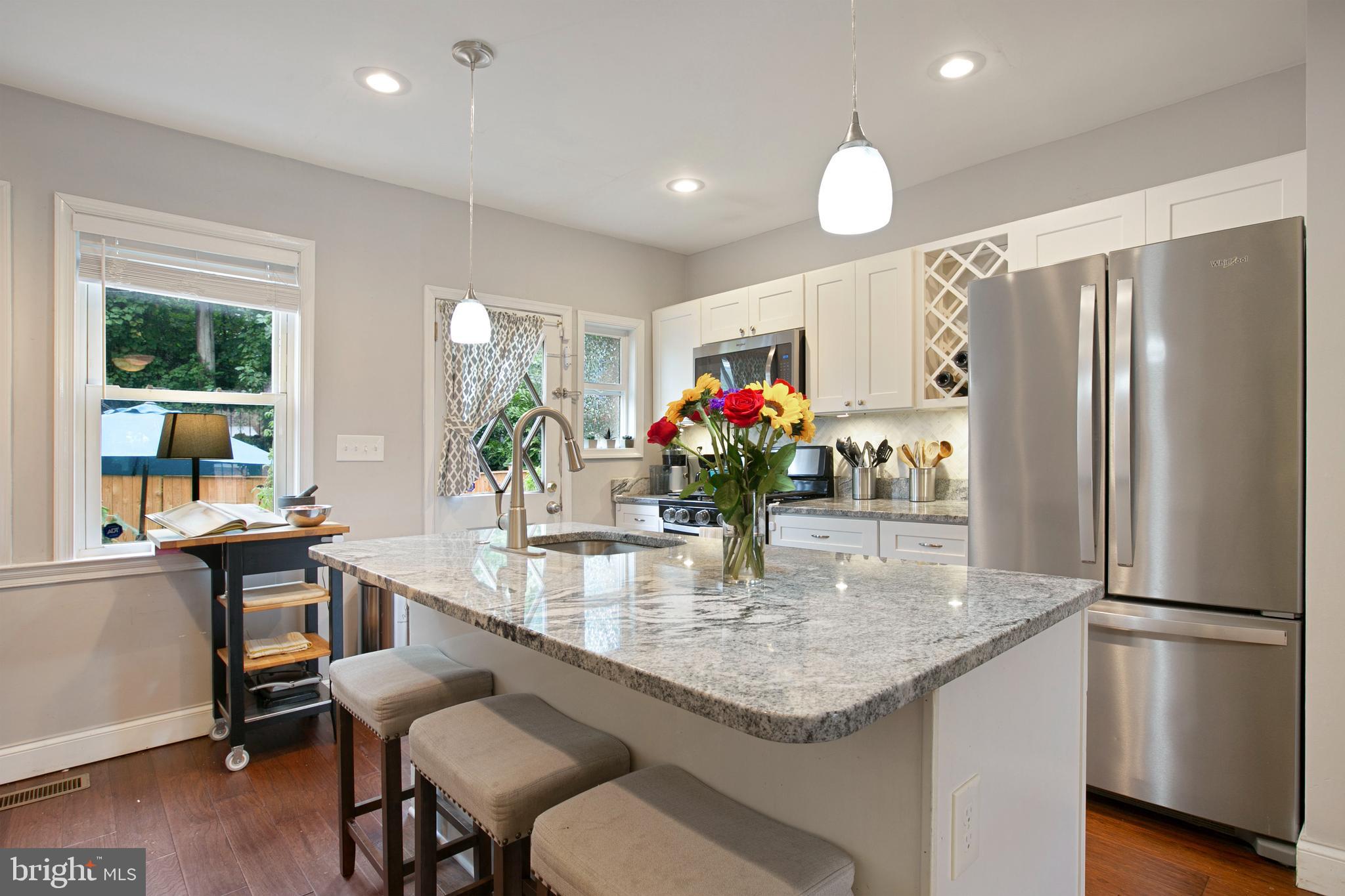 MEDFIELD - Residential