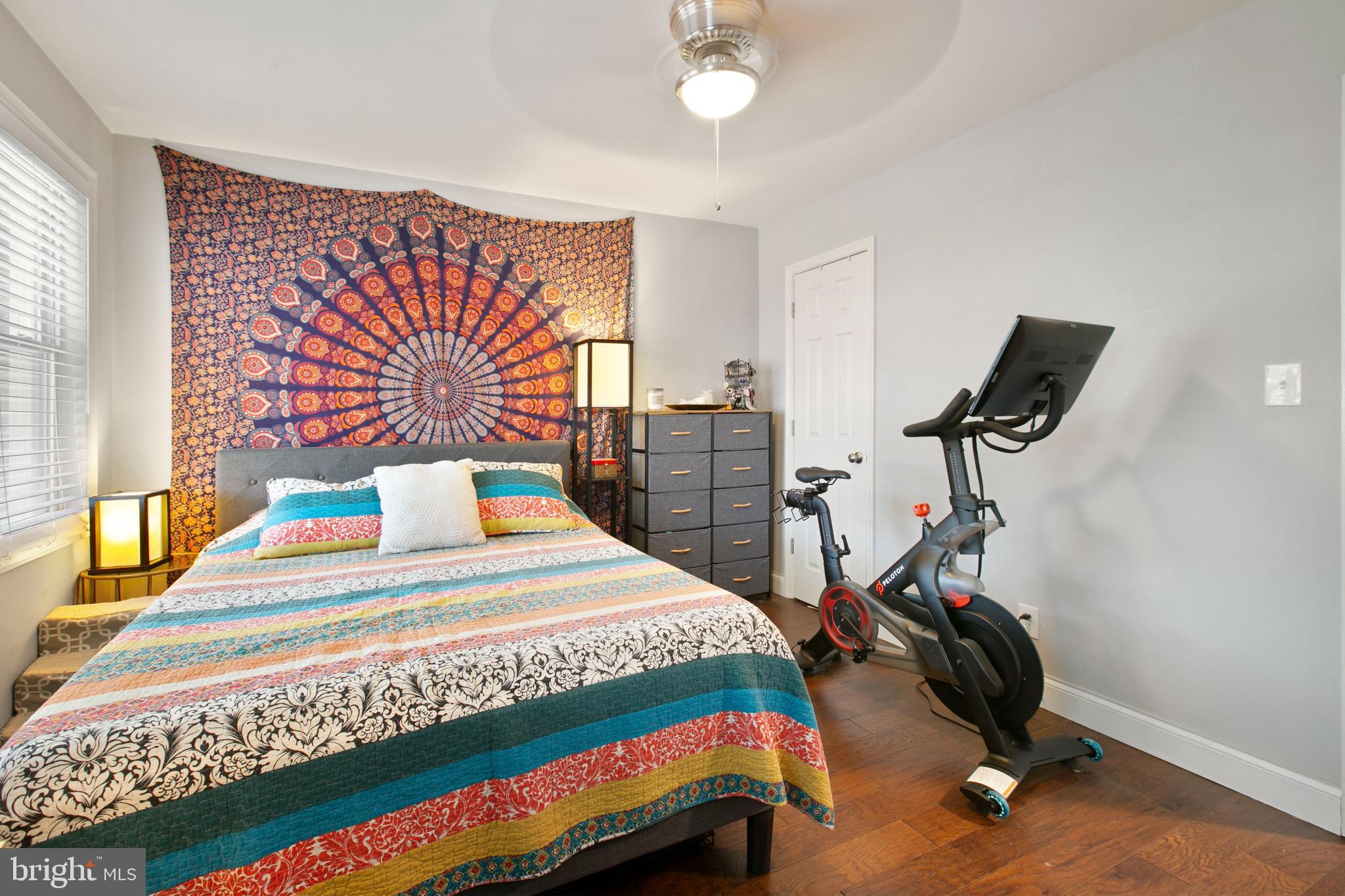 MEDFIELD - Residential