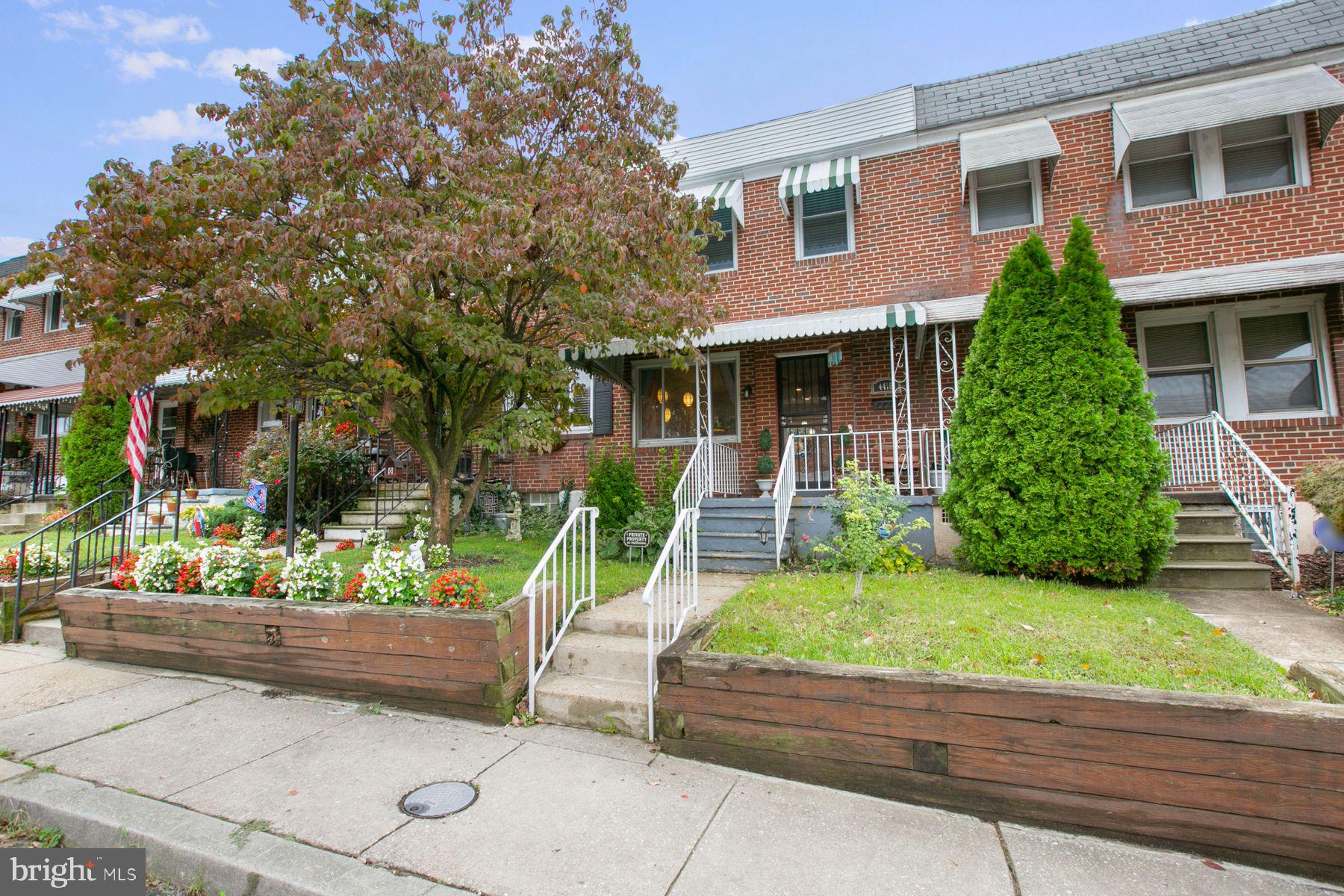 MEDFIELD - Residential