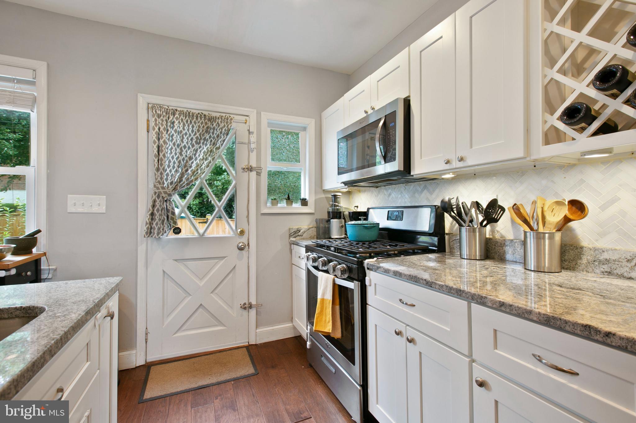 MEDFIELD - Residential