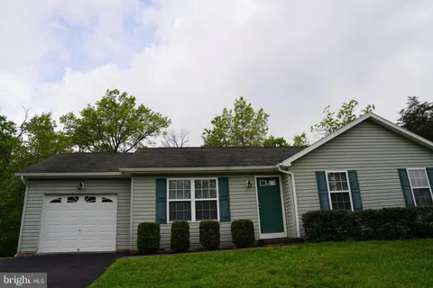 104 Basin Drive, Inwood, WV MLS: WVBE2040020
