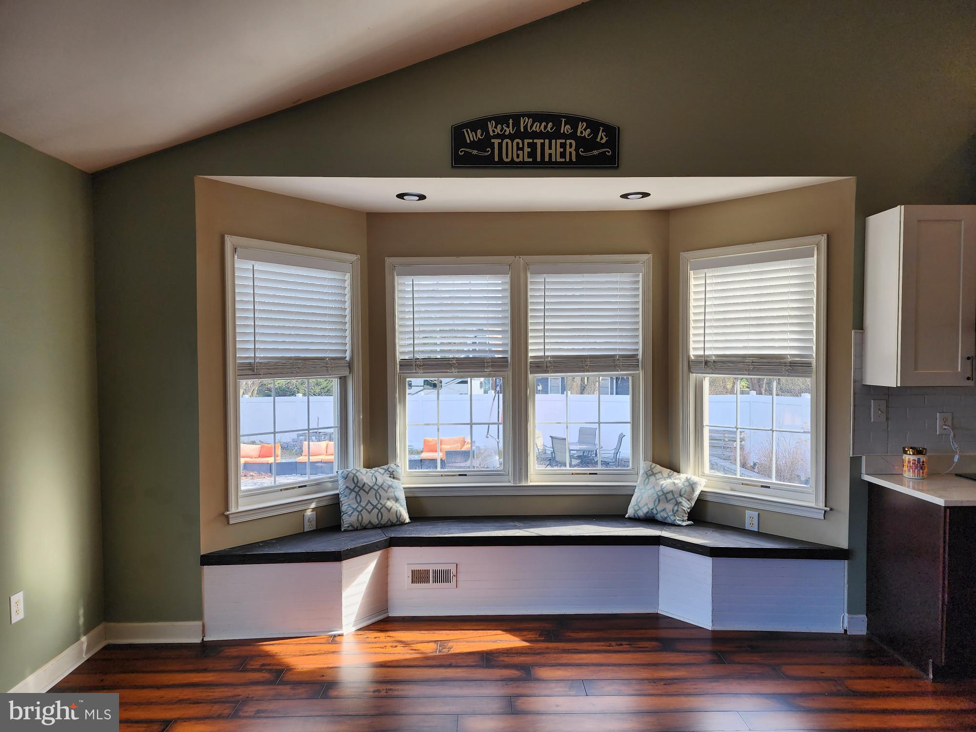 AVON BEND - Residential