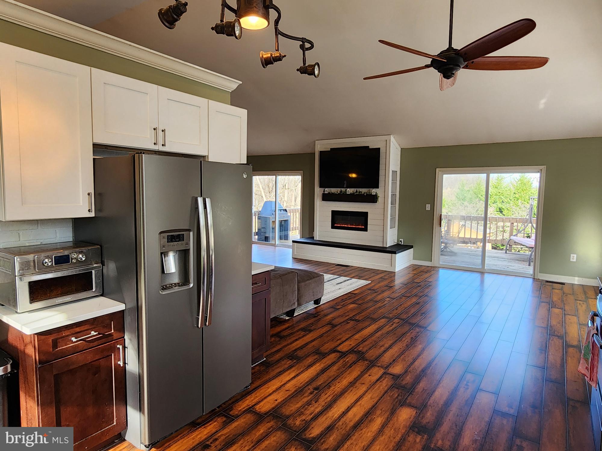 AVON BEND - Residential