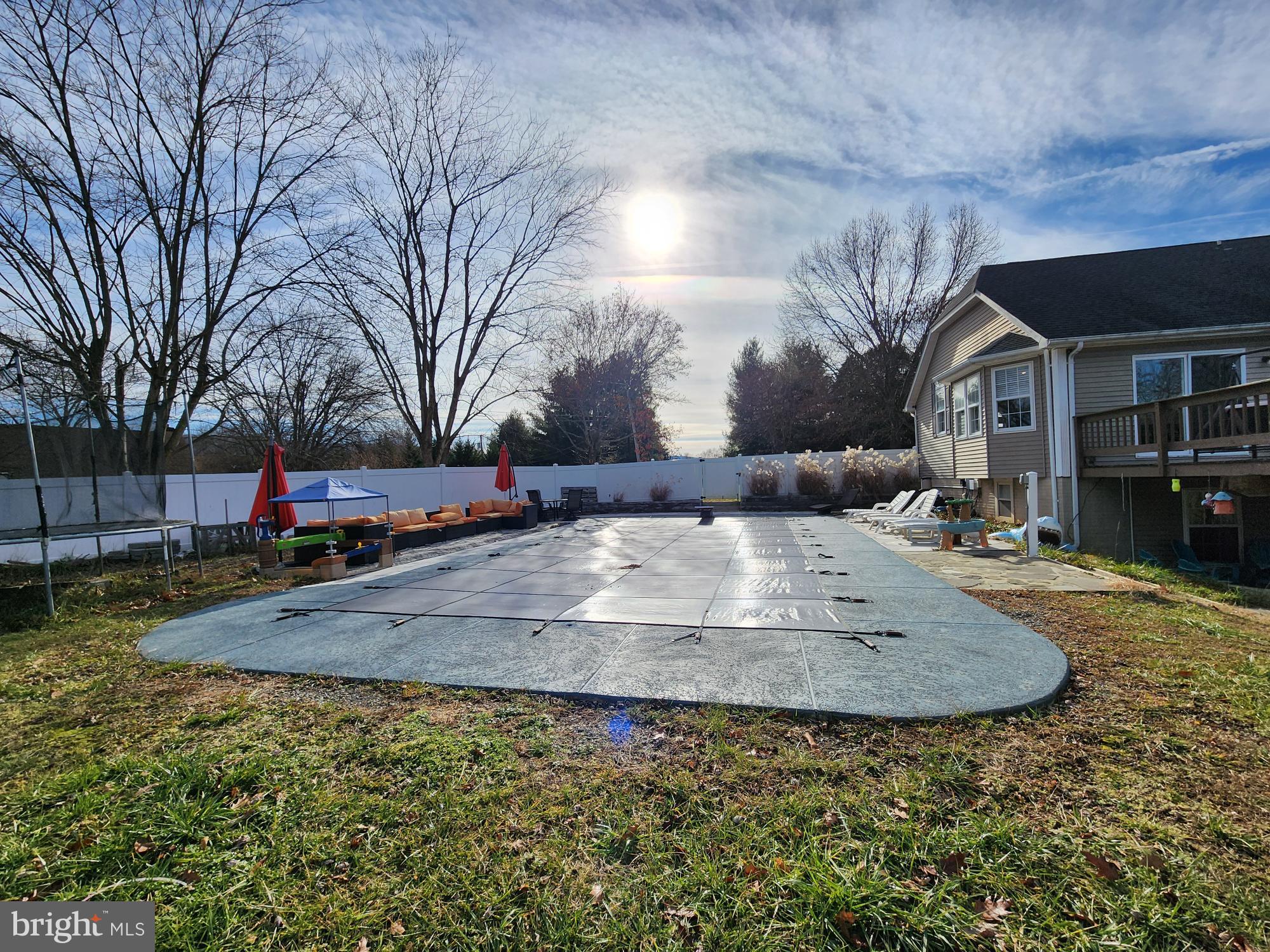 AVON BEND - Residential