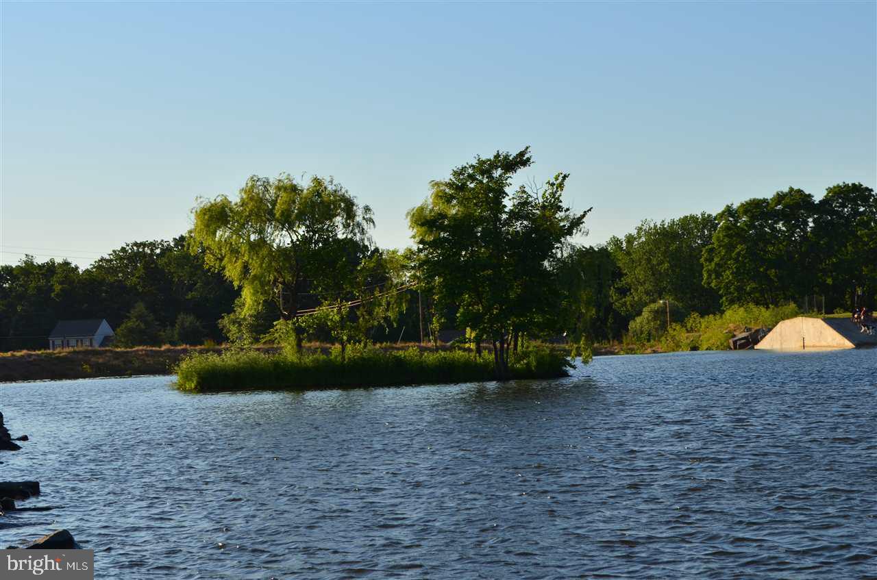 LAKE MEADE - Residential