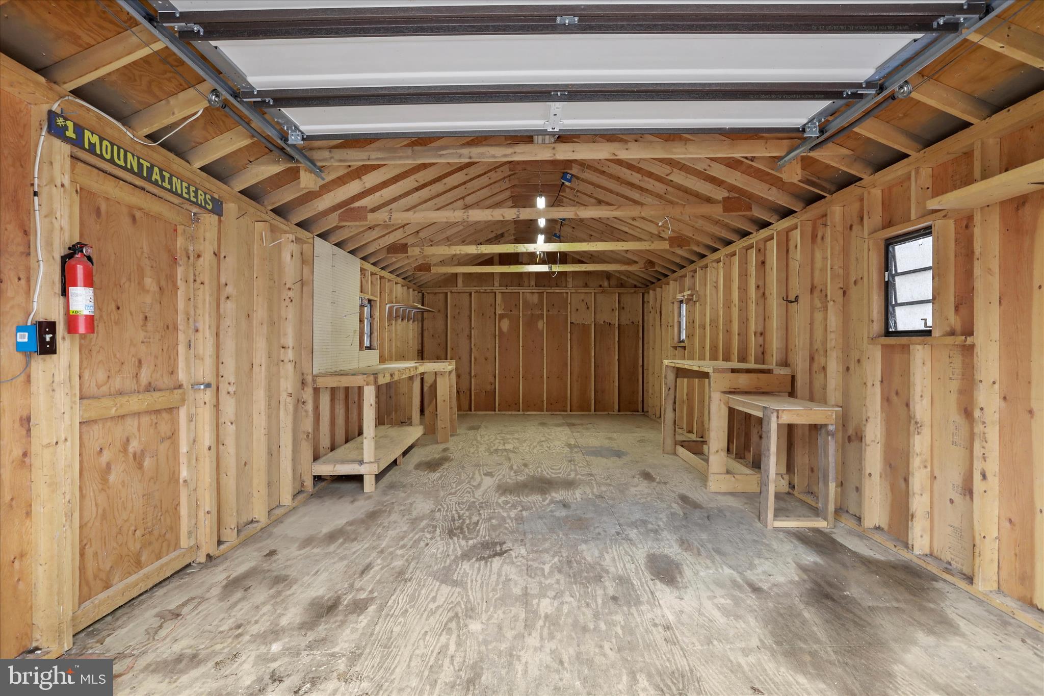 OAKRIDGE - Residential