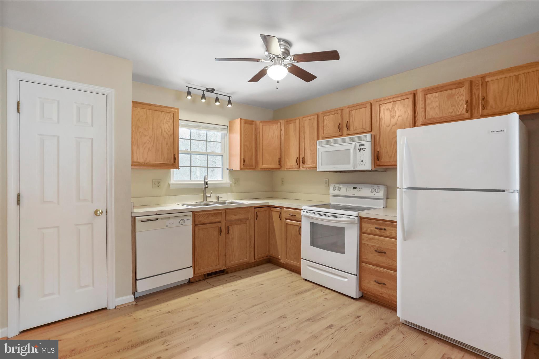 OAKRIDGE - Residential