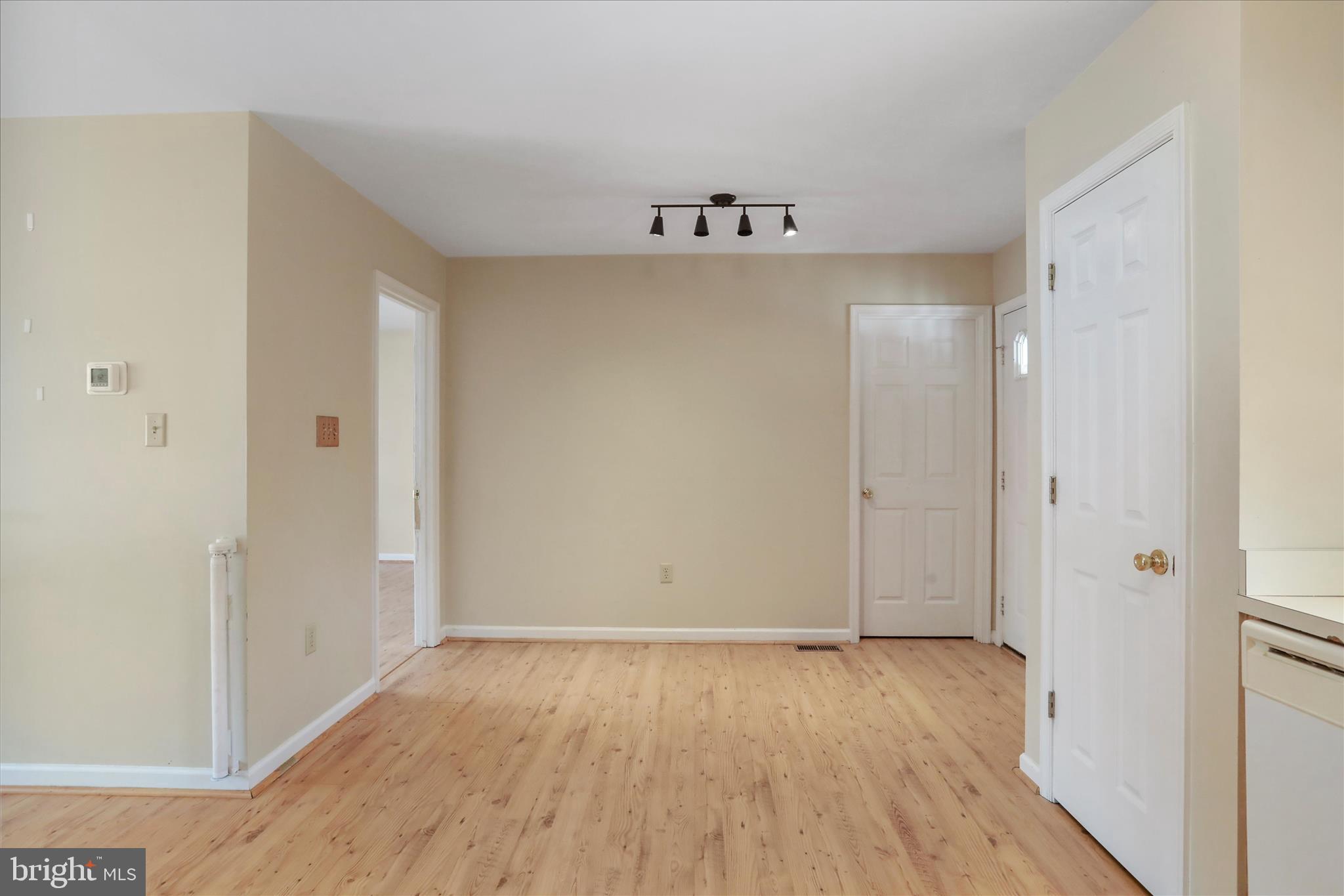 OAKRIDGE - Residential