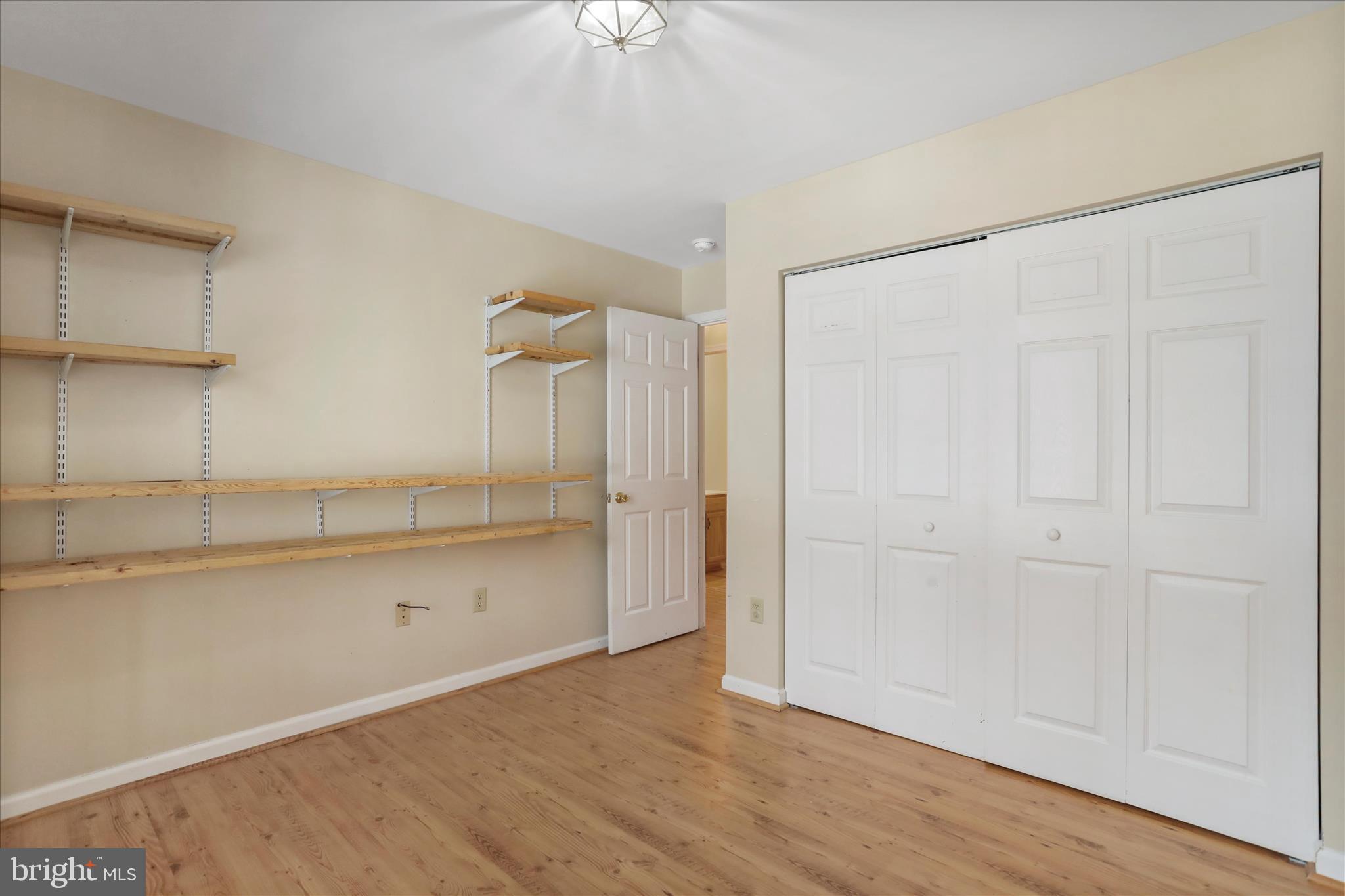 OAKRIDGE - Residential