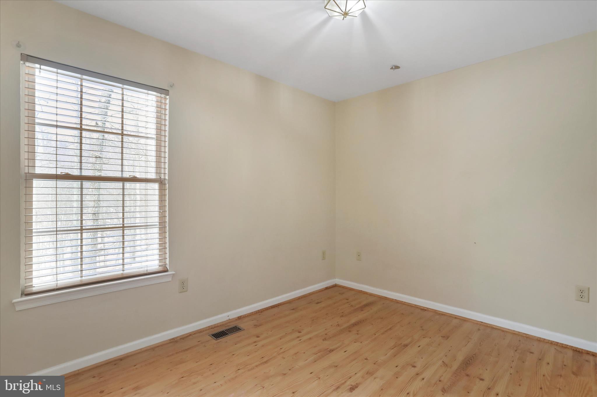 OAKRIDGE - Residential