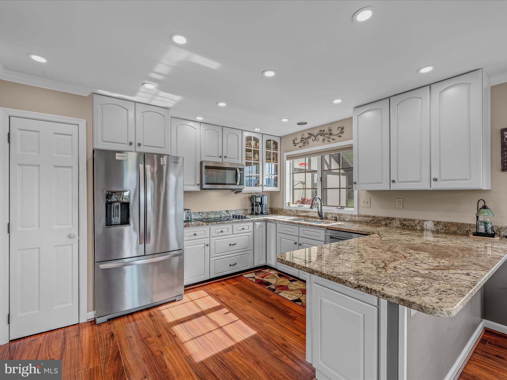 TOP MEADOW - Residential