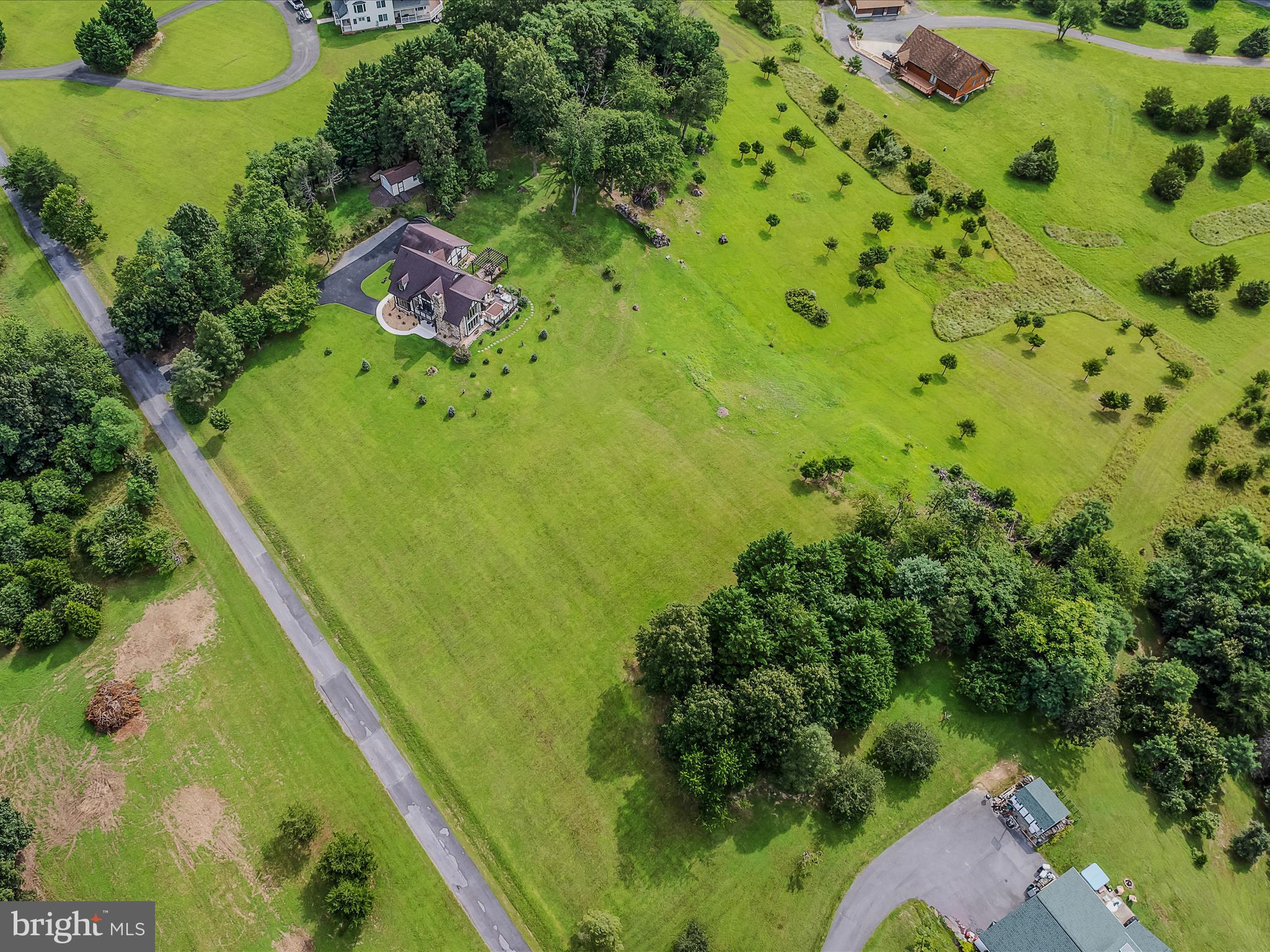 TOP MEADOW - Residential