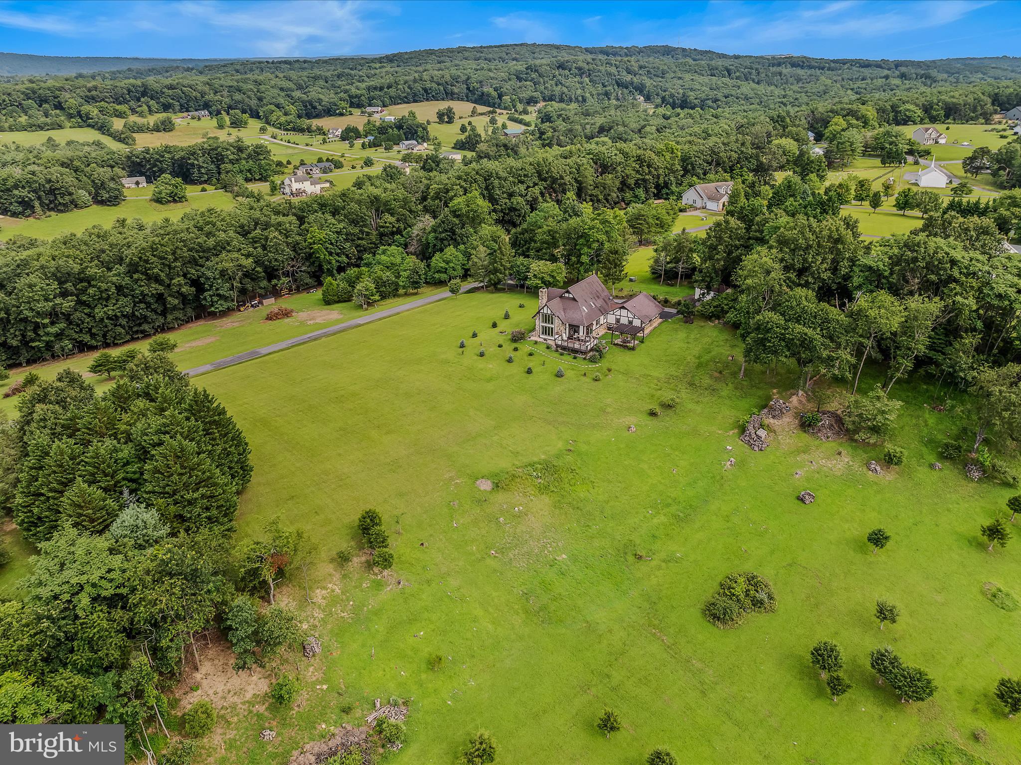 TOP MEADOW - Residential