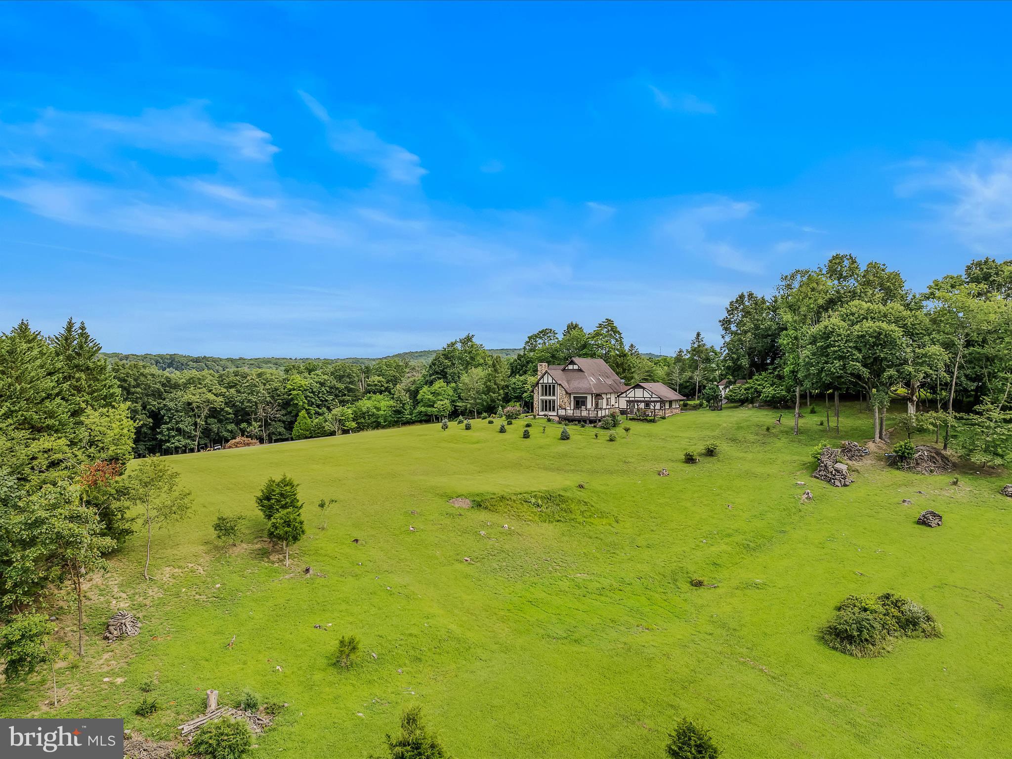 TOP MEADOW - Residential
