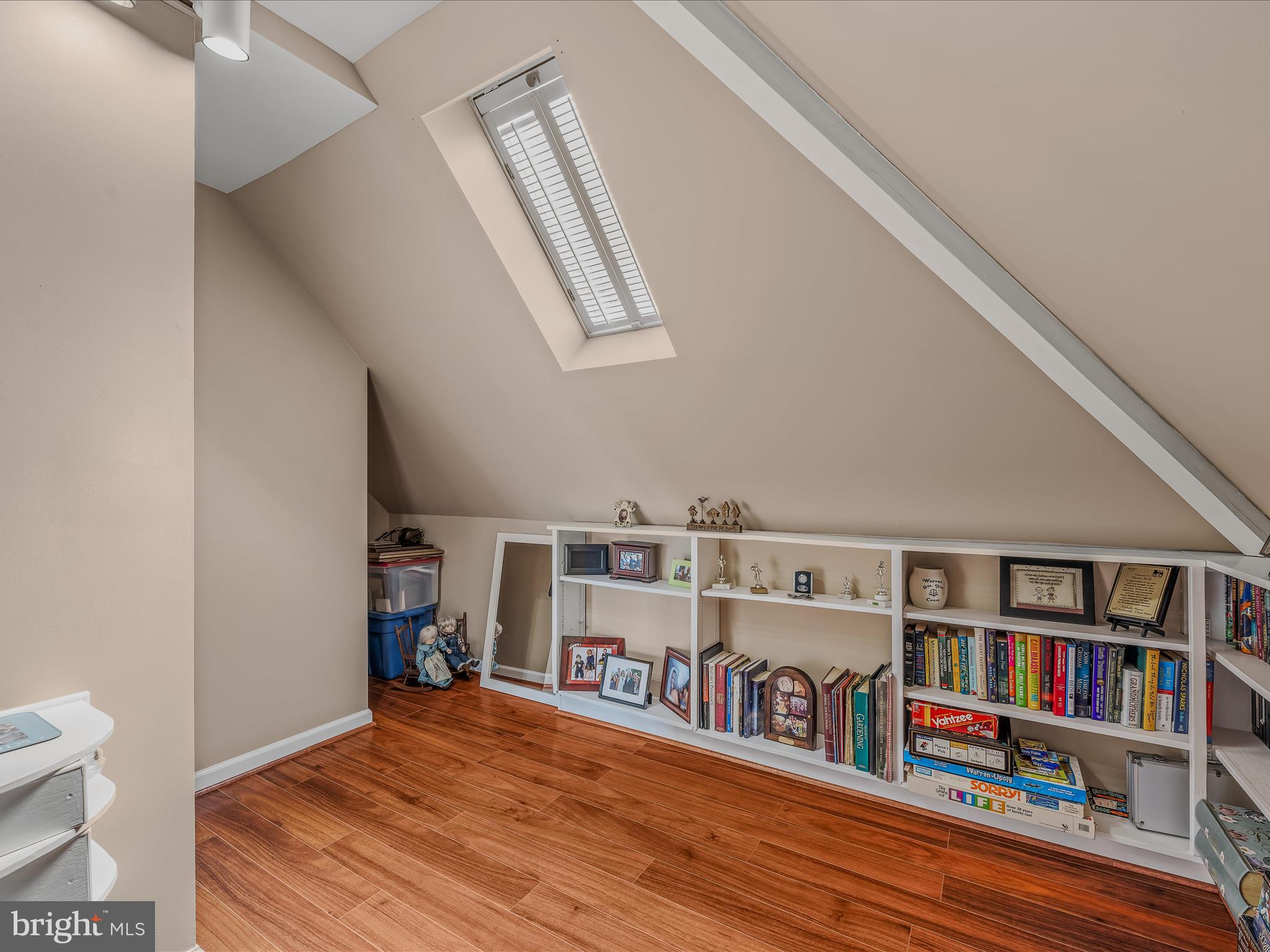 TOP MEADOW - Residential