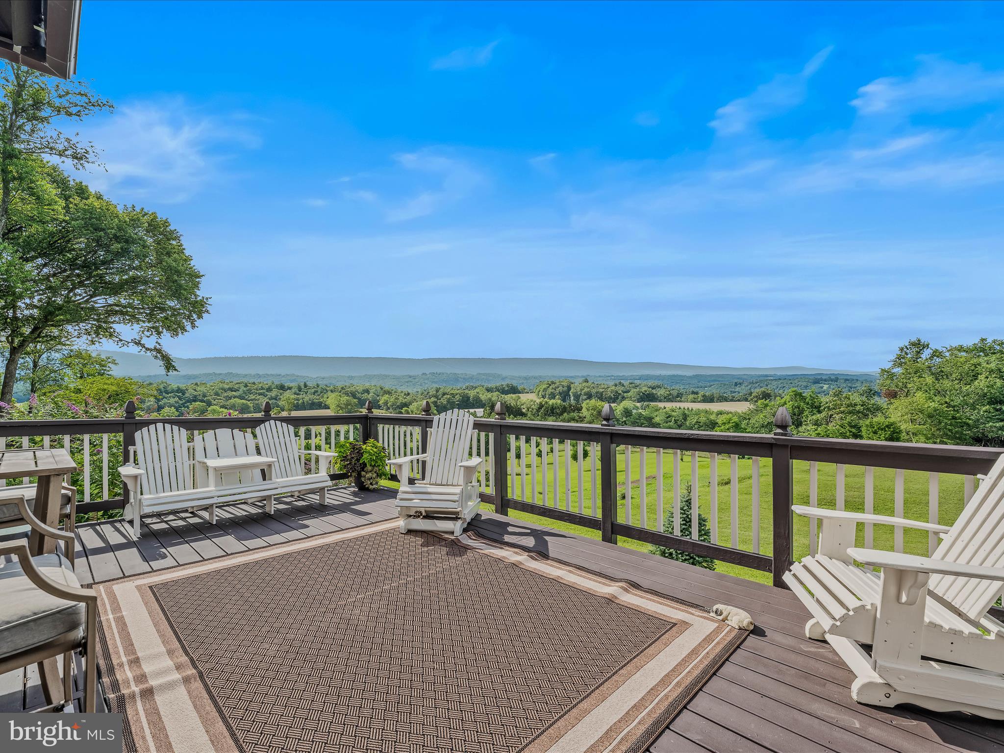 TOP MEADOW - Residential