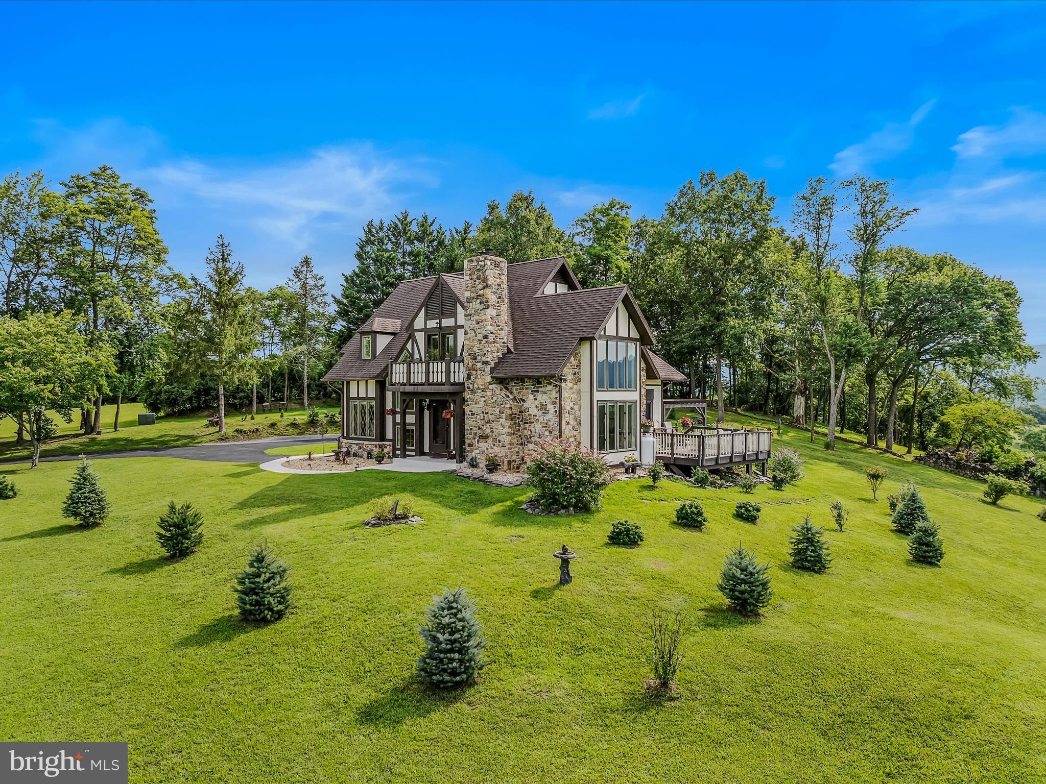 TOP MEADOW - Residential