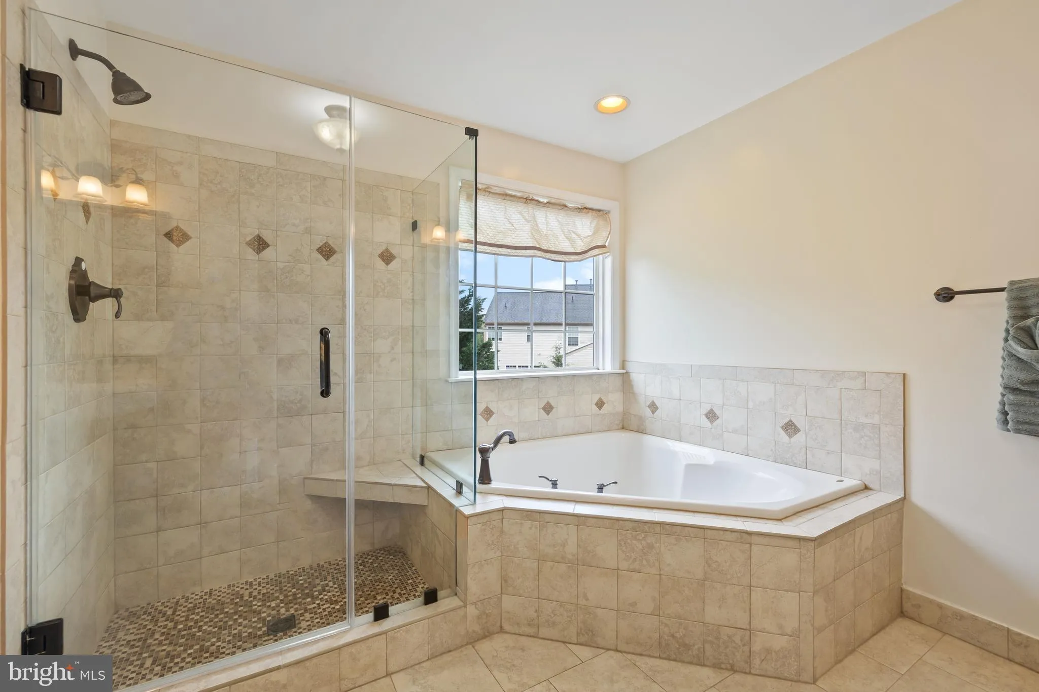 Manassas, Virginia 20112, United States, 5 Bedrooms Bedrooms, ,5 BathroomsBathrooms,Residential,Coming Soon,162132