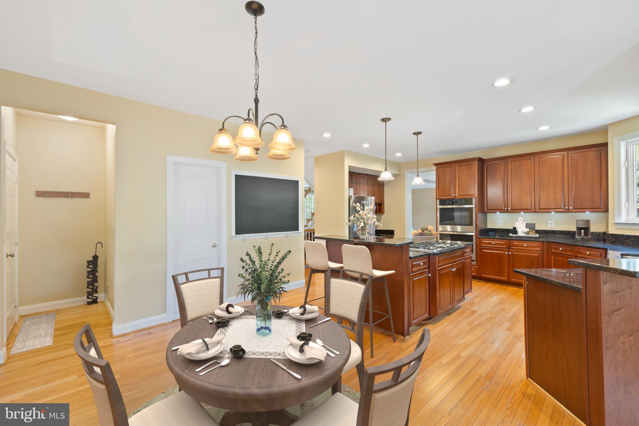 HAILEES GROVE - Residential