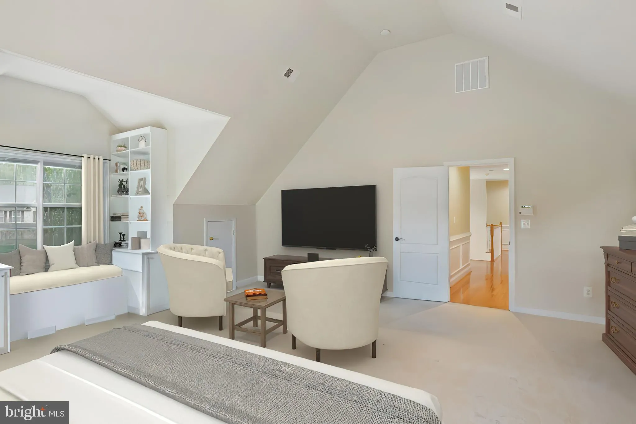 Manassas, Virginia 20112, United States, 5 Bedrooms Bedrooms, ,5 BathroomsBathrooms,Residential,Coming Soon,162132