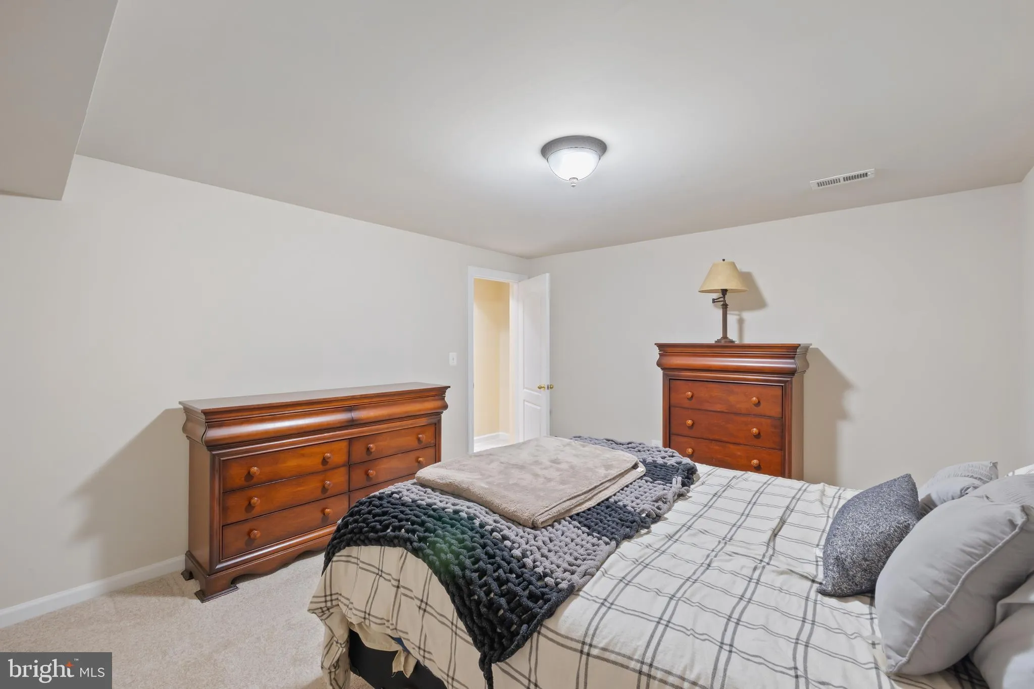 Manassas, Virginia 20112, United States, 5 Bedrooms Bedrooms, ,5 BathroomsBathrooms,Residential,Coming Soon,162132